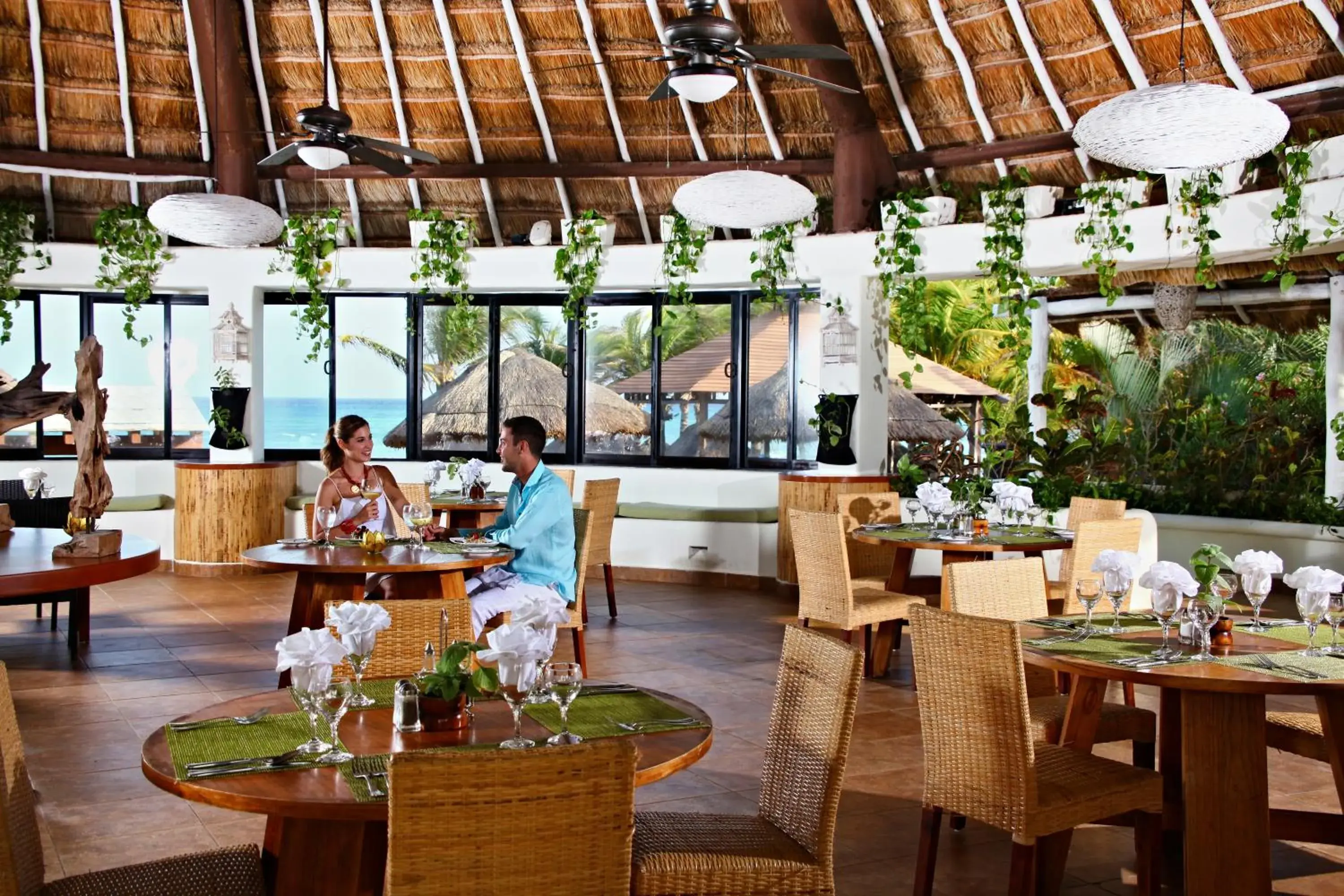 Restaurant/places to eat in Sandos Caracol Nature Resort & Water Park All Inclusive Restaurant/places to eat in Sandos Caracol Nature Resort & Water Park All Inclusive