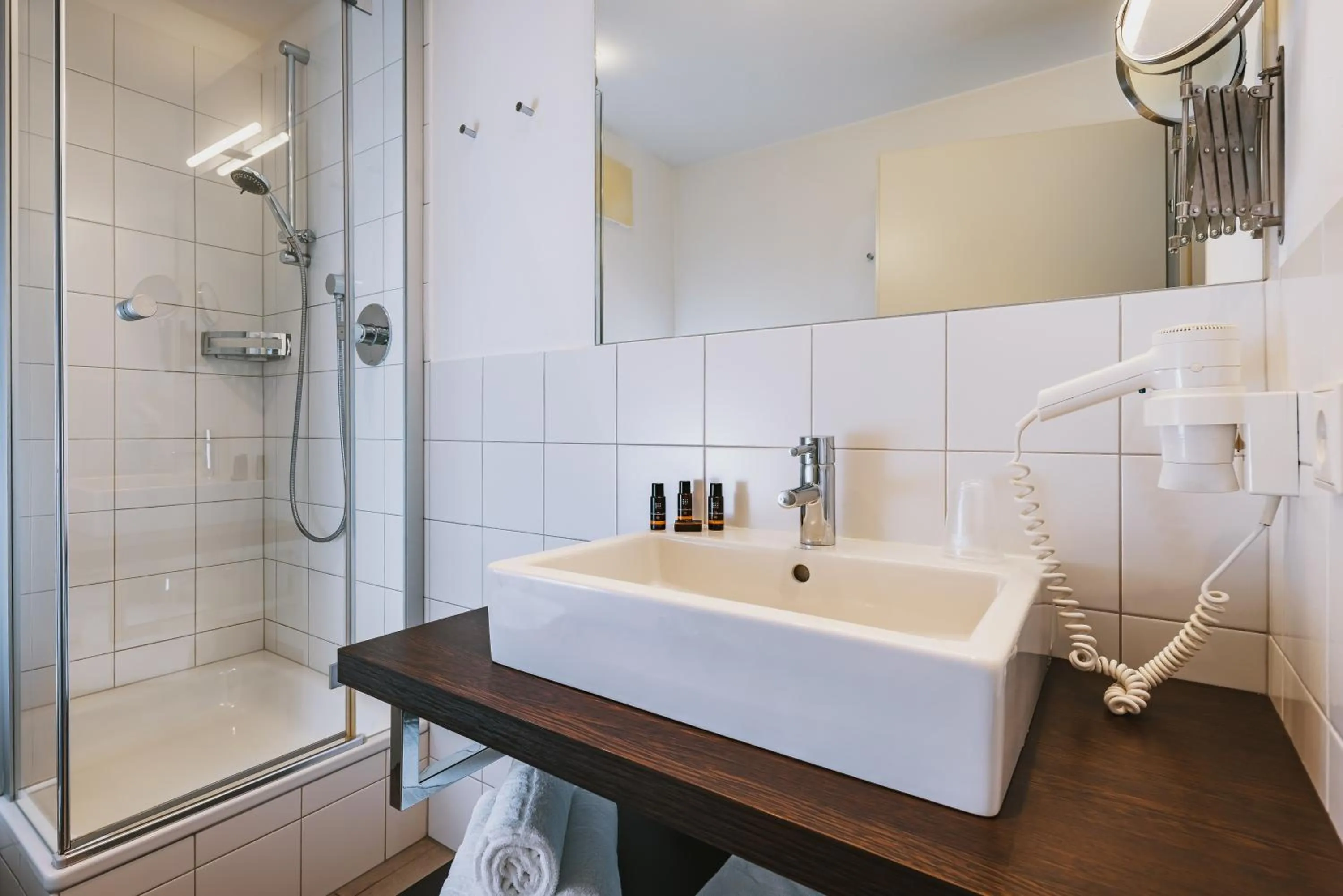 Shower in Der Gletscherblick by Alpin Rentals