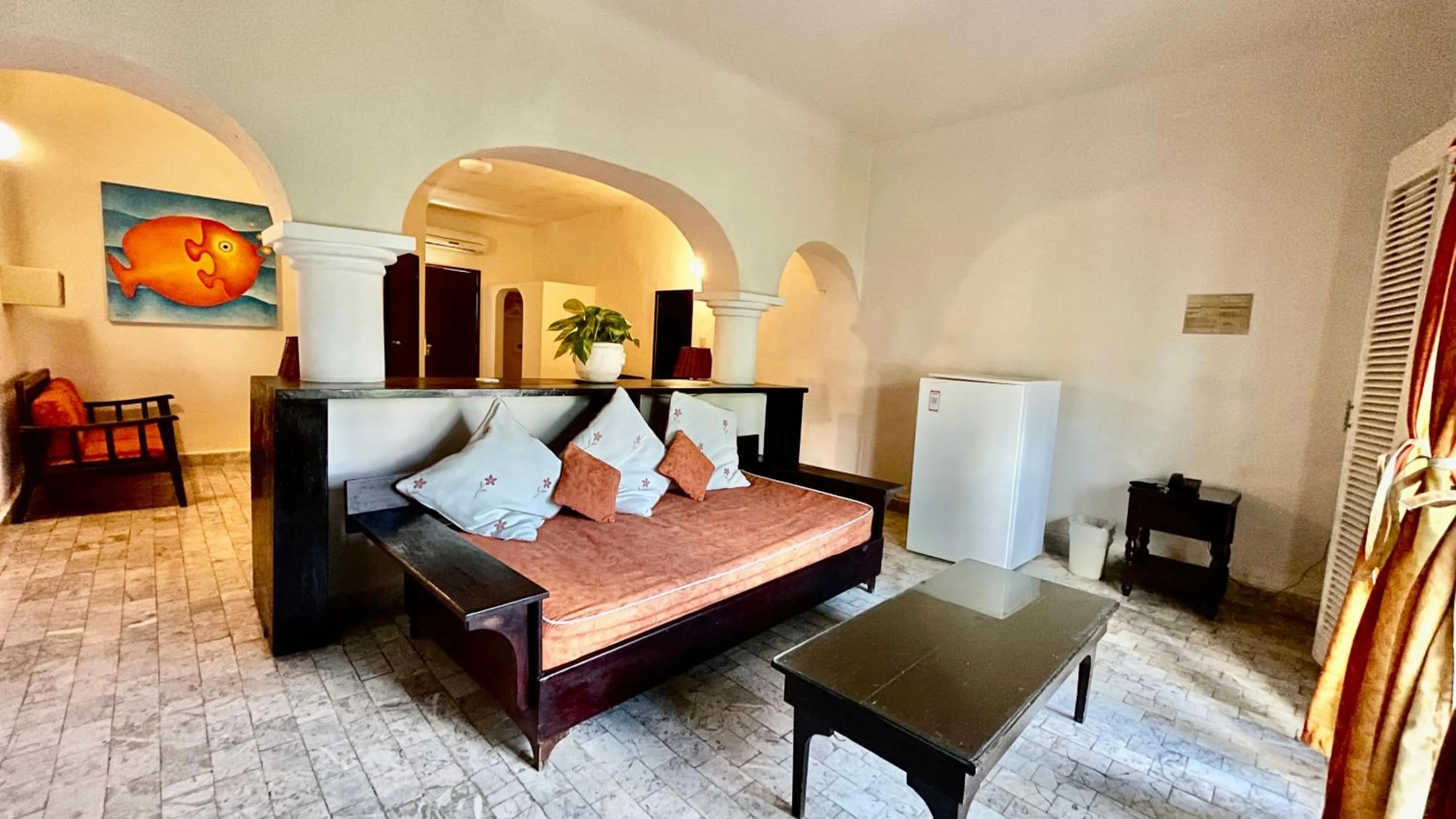 Living room, Bed in Villablanca Garden Beach Hotel