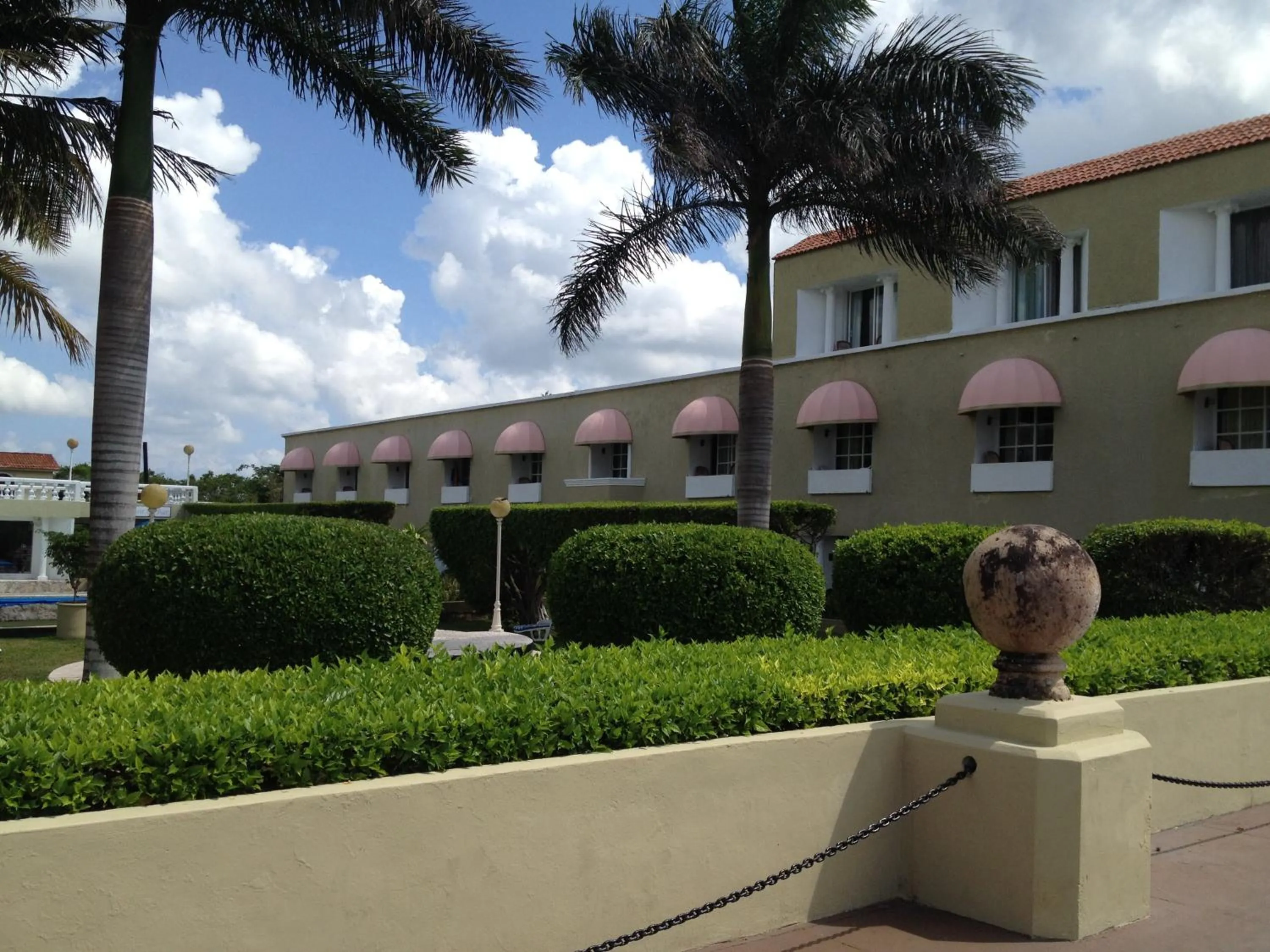Property building in Villablanca Garden Beach Hotel
