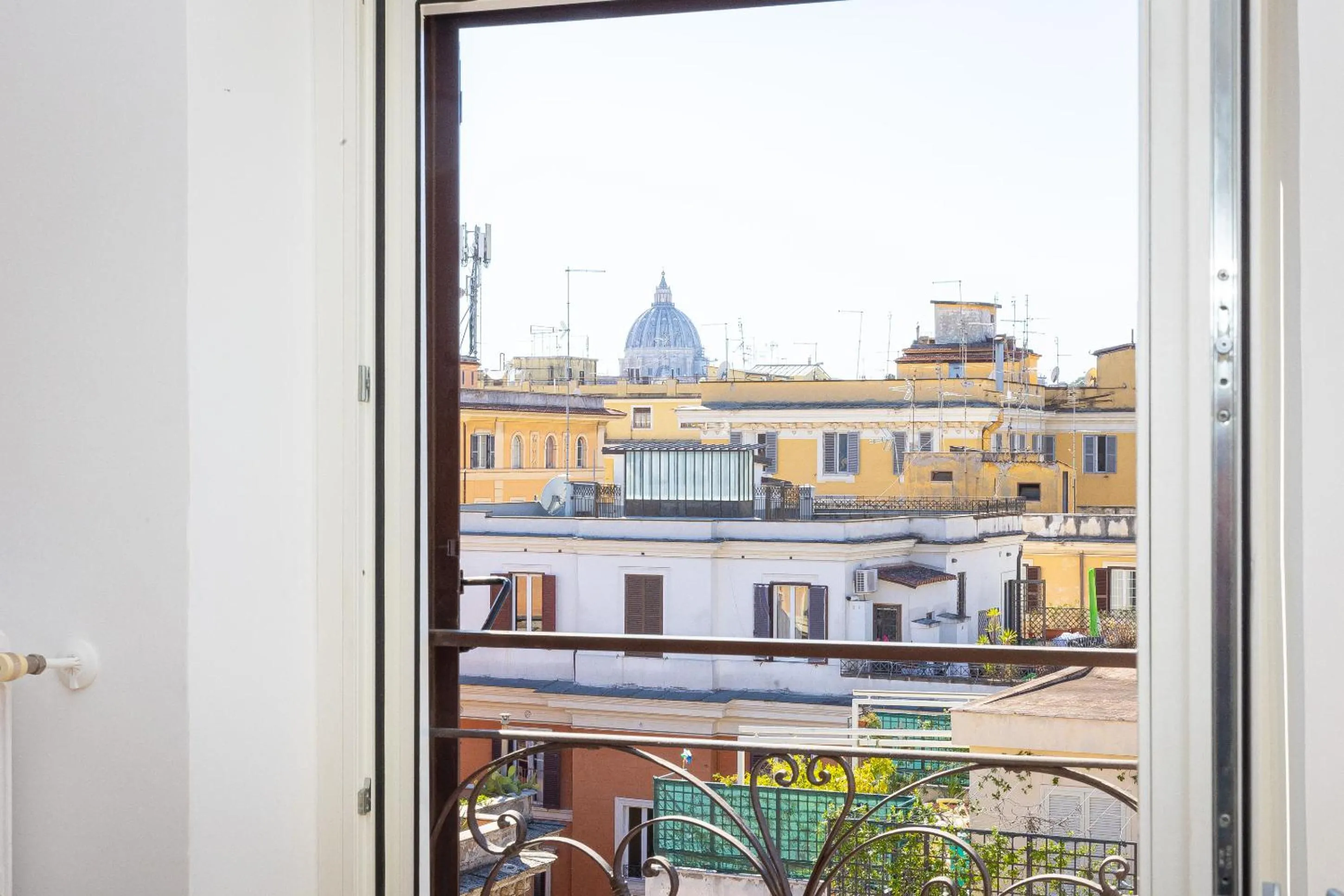 Property building in Giulio Cesare Penthouse Rental in Rome