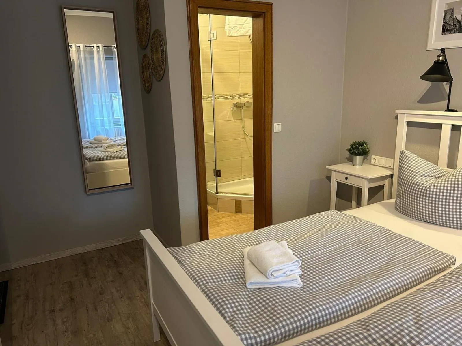 Bed in Gästehaus Goldenes Lamm