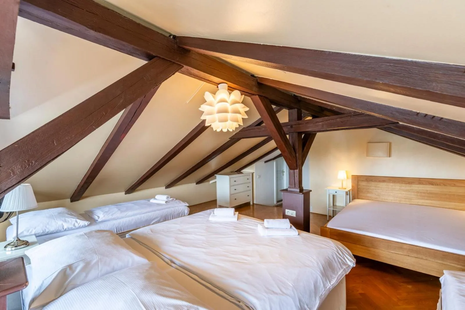 Bed in Janackovo - Riverside Residence