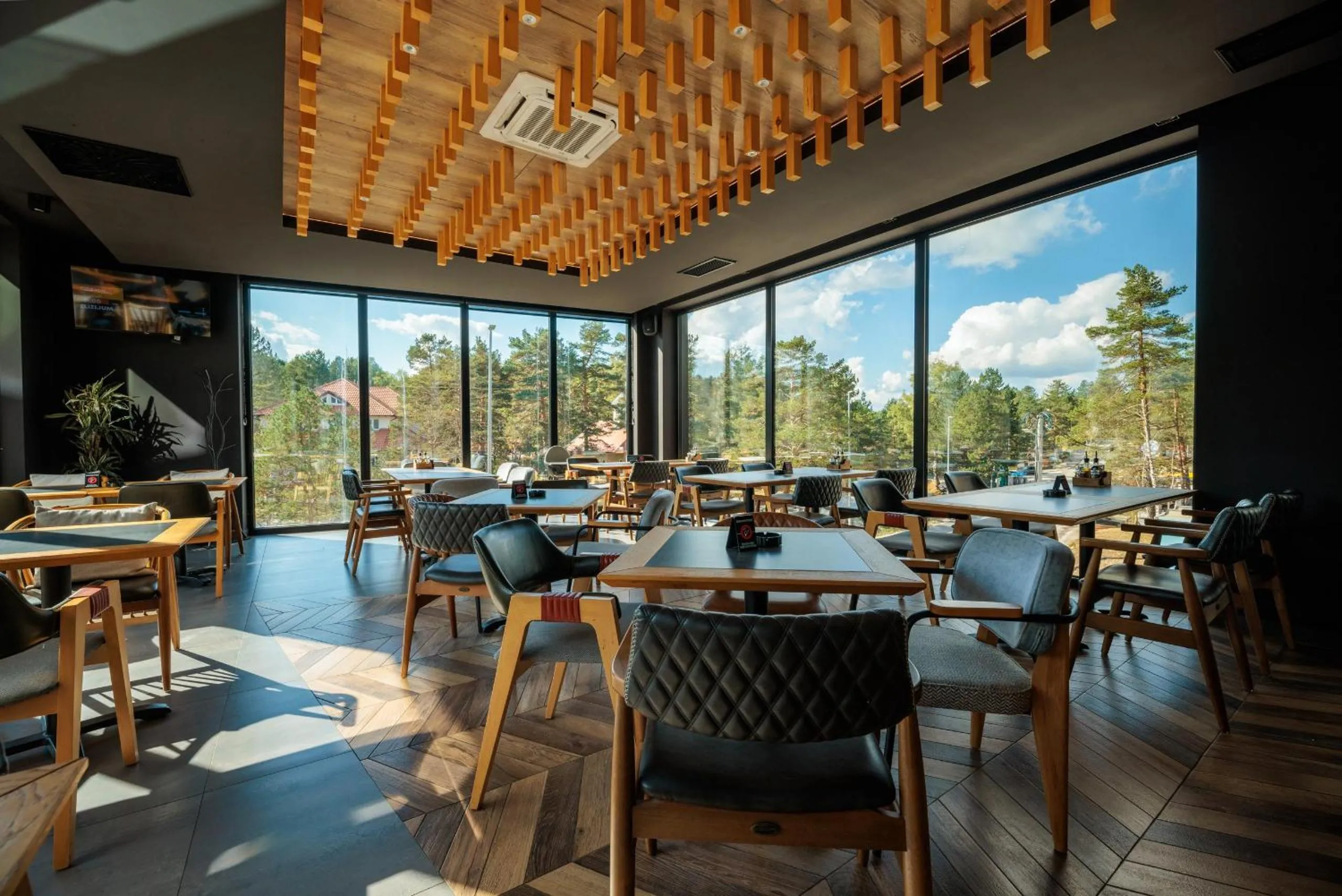 HOTEL ROYAL MOUNTAIN