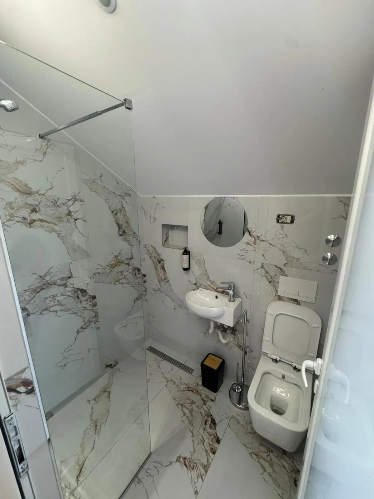 Bathroom in Hotel Kaloshi