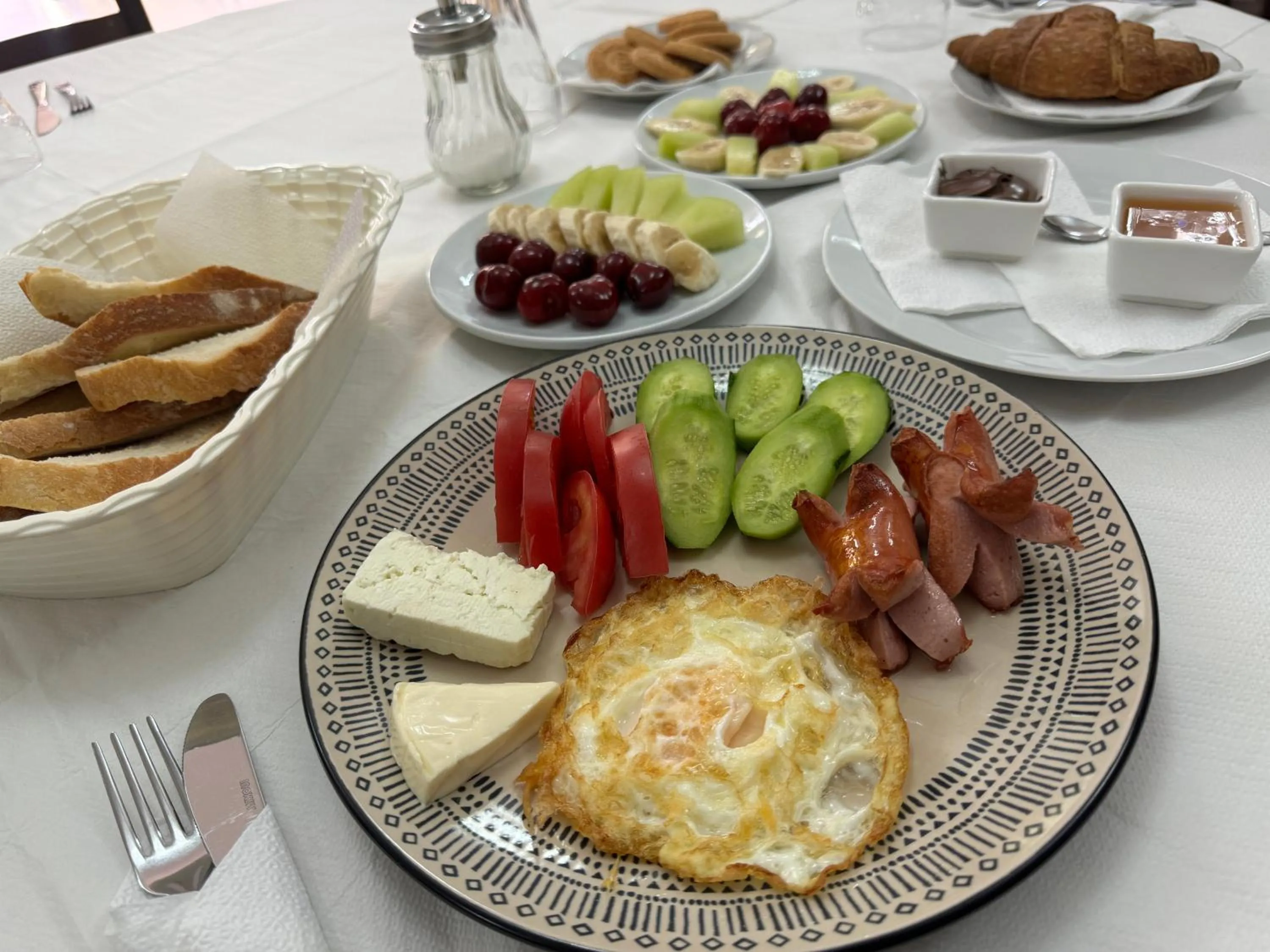 Breakfast in Hotel Kaloshi