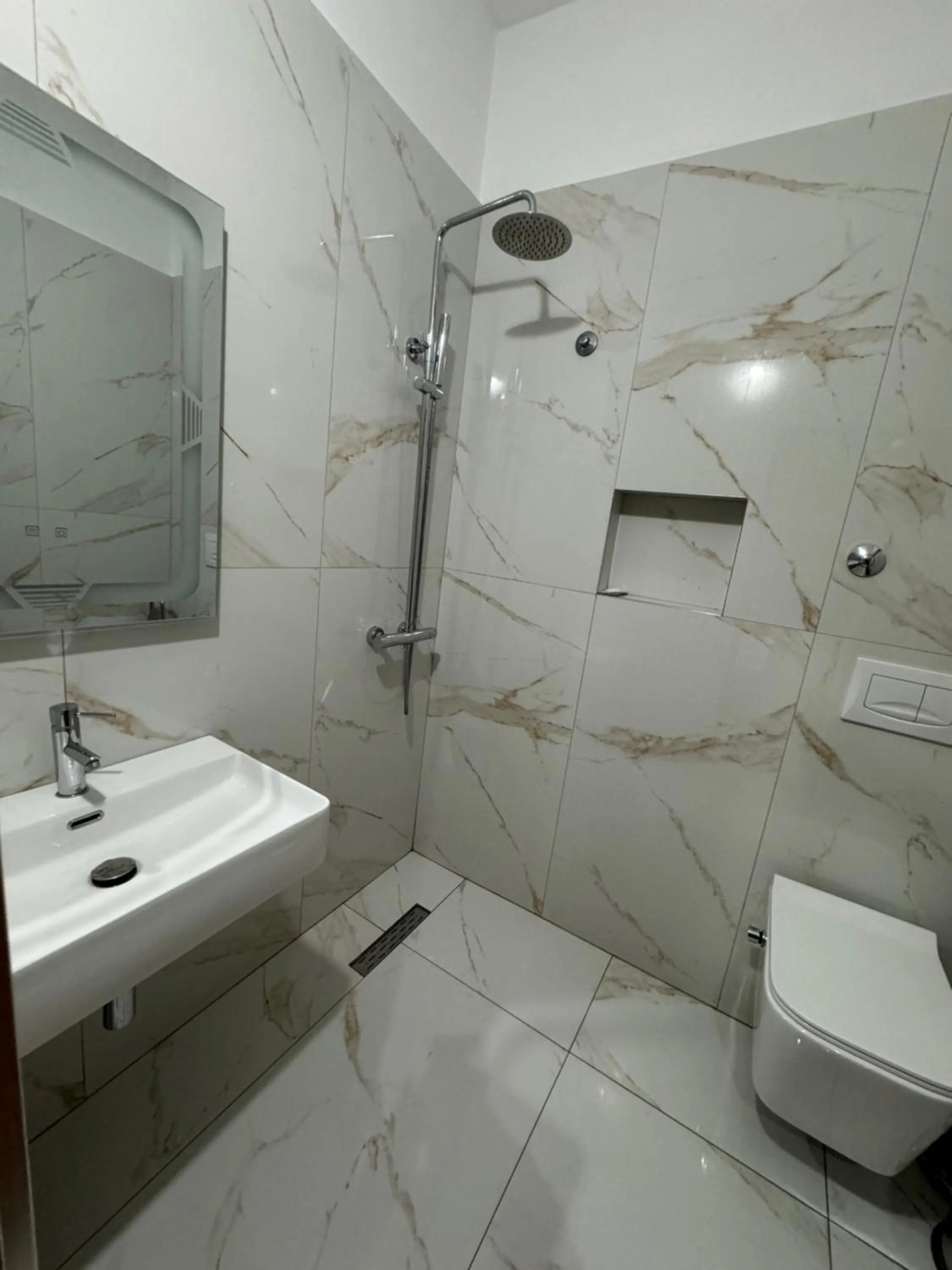 Bathroom in Hotel Kaloshi