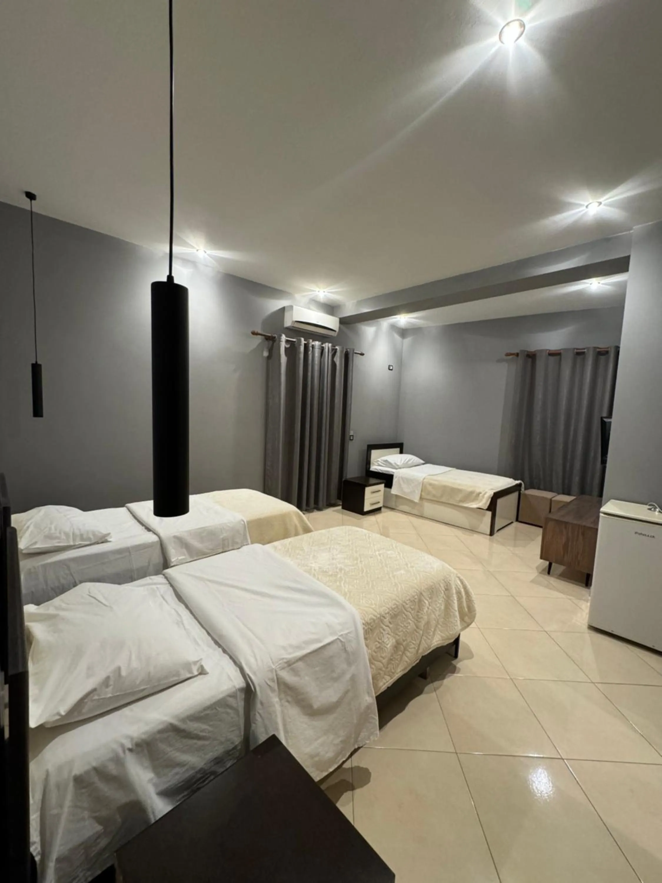 Bedroom, Bed in Hotel Kaloshi