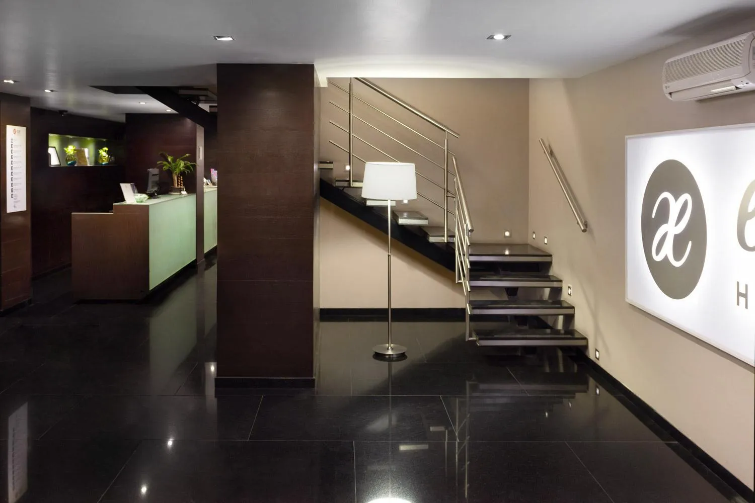 Lobby or reception in Exe Suites Reforma
