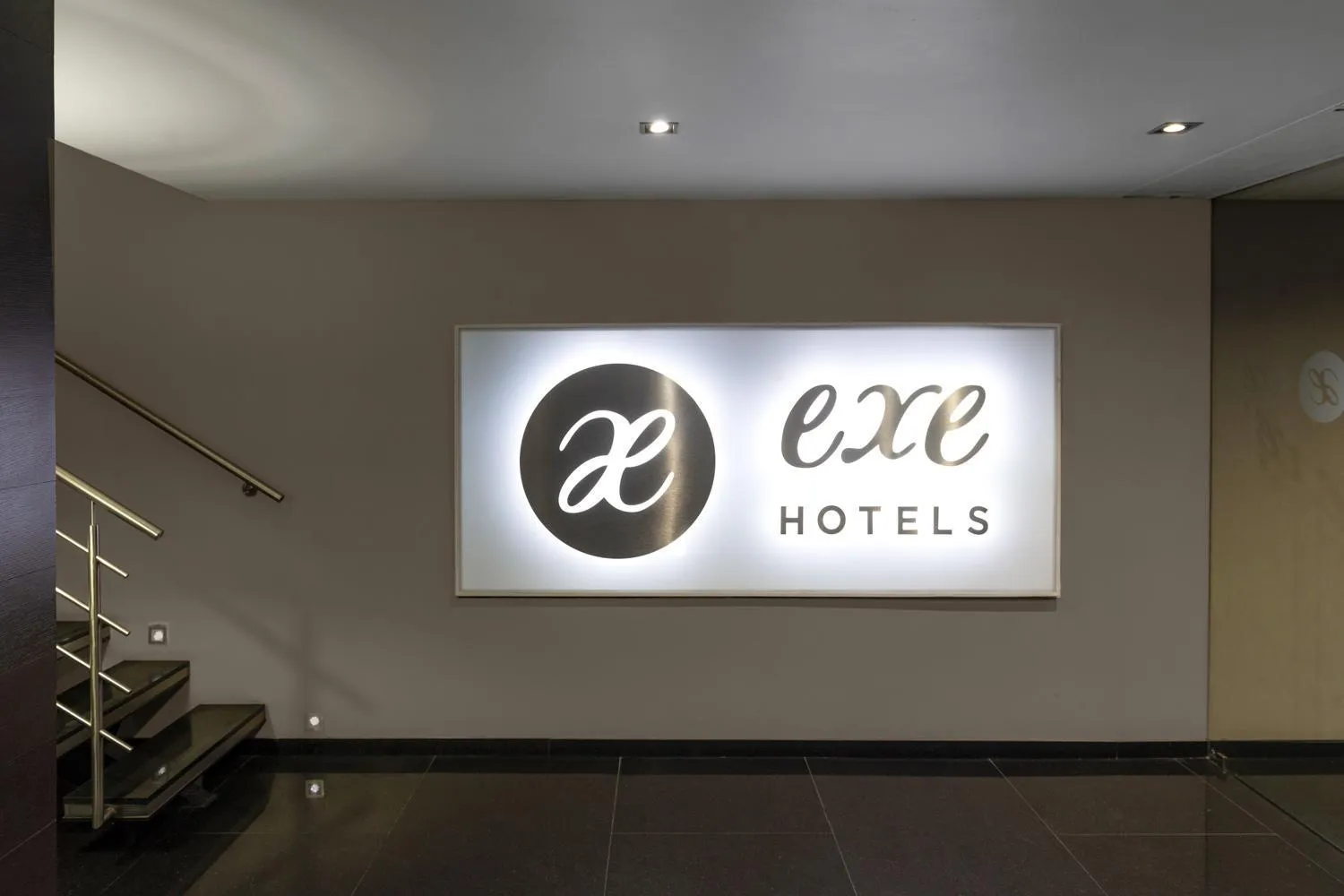 Property logo or sign in Exe Suites Reforma
