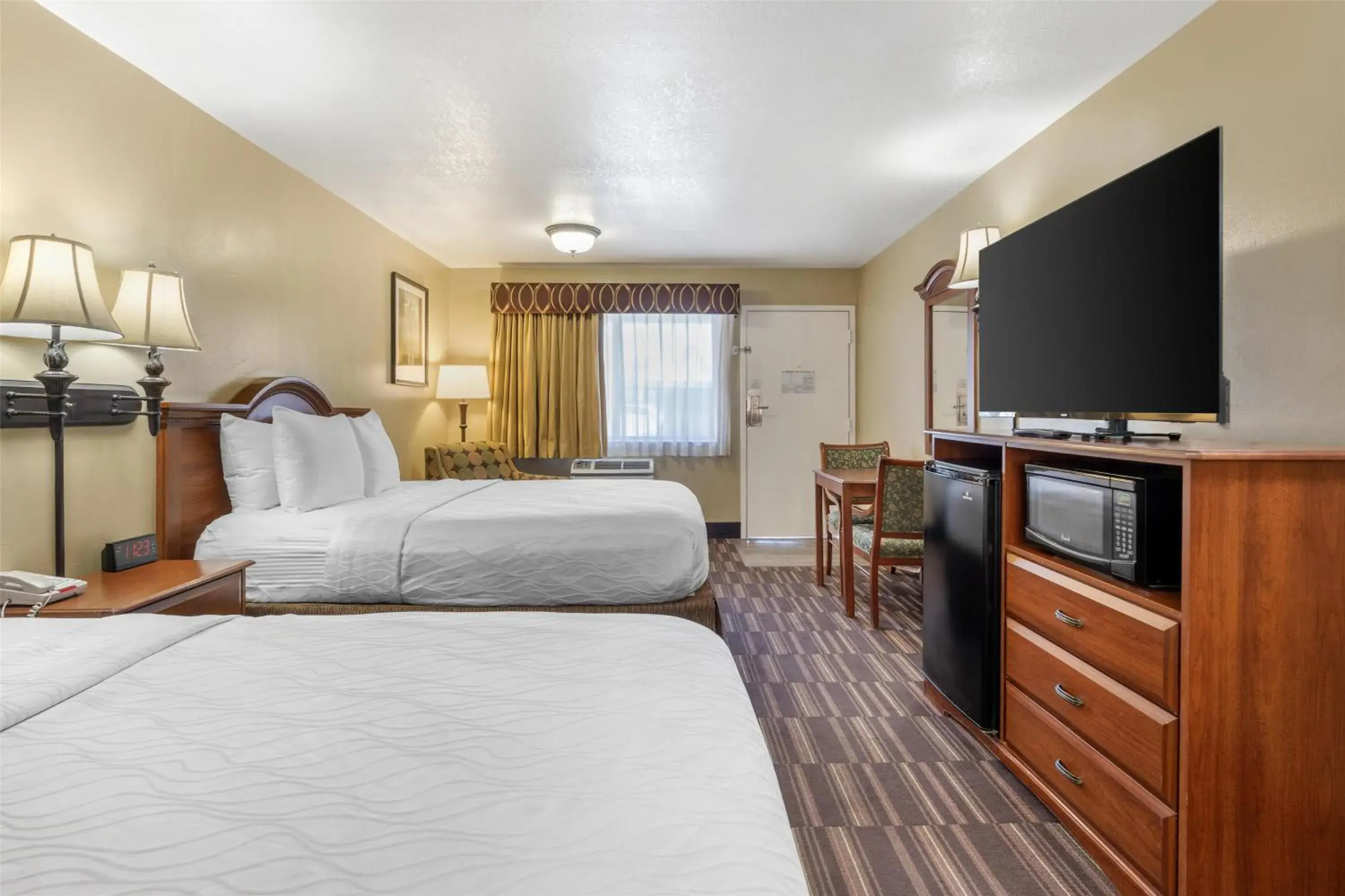 Bedroom, Bed in Best Western Desert Winds Bedroom, Bed in Best Western Desert Winds