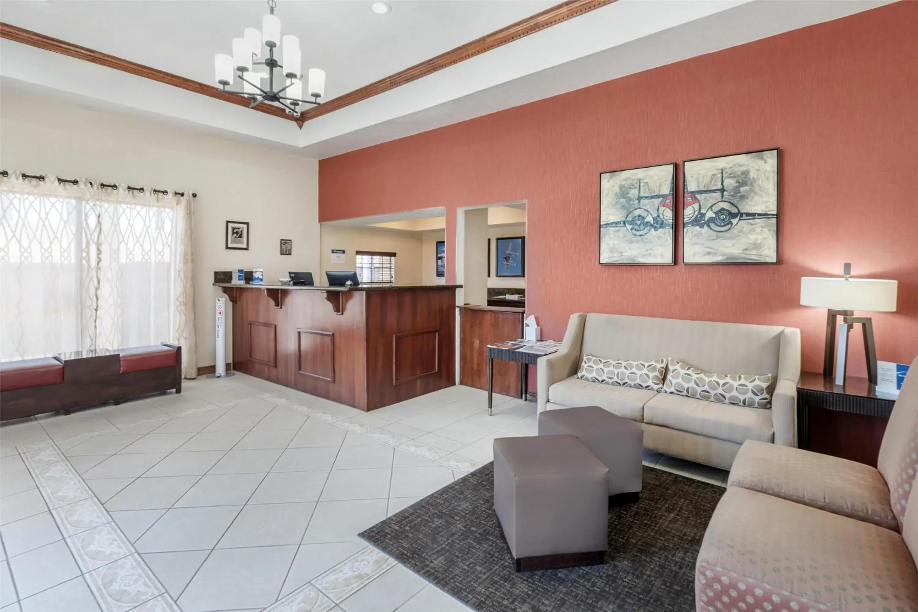 Lobby or reception in Best Western Desert Winds Lobby or reception in Best Western Desert Winds