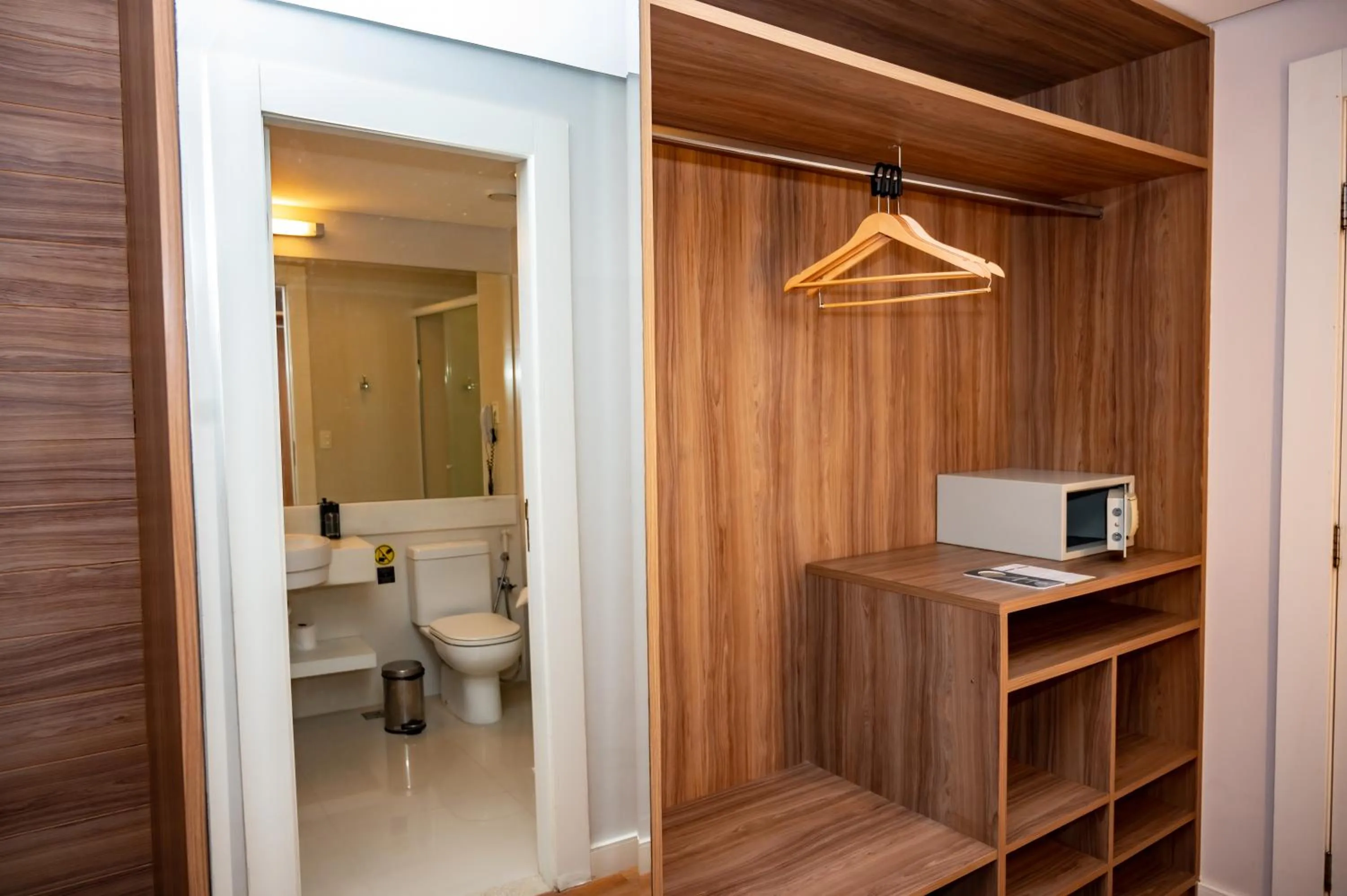 Bedroom in Delmond Hotel