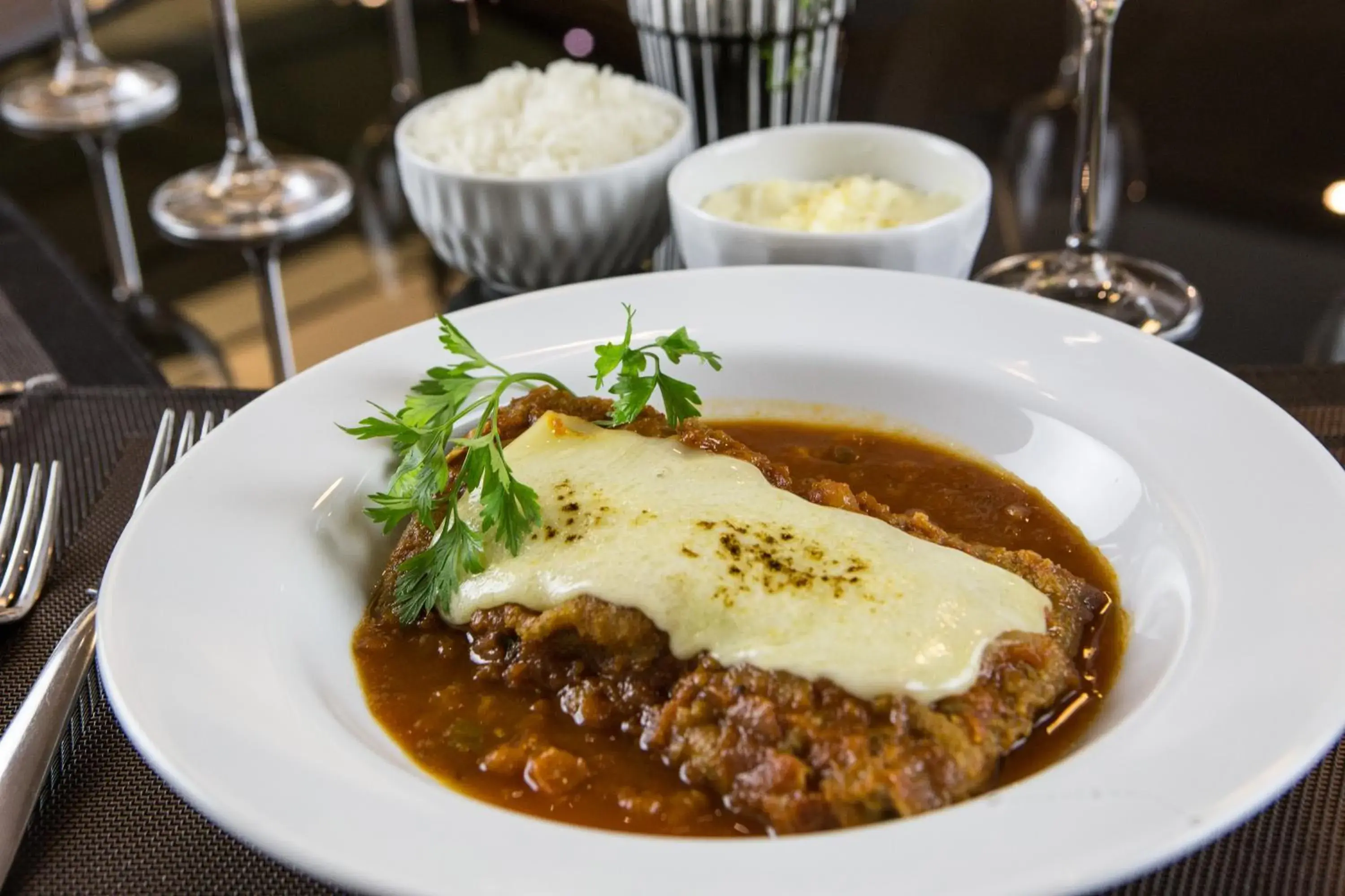 Restaurant/places to eat in Delmond Hotel Restaurant/places to eat in Delmond Hotel