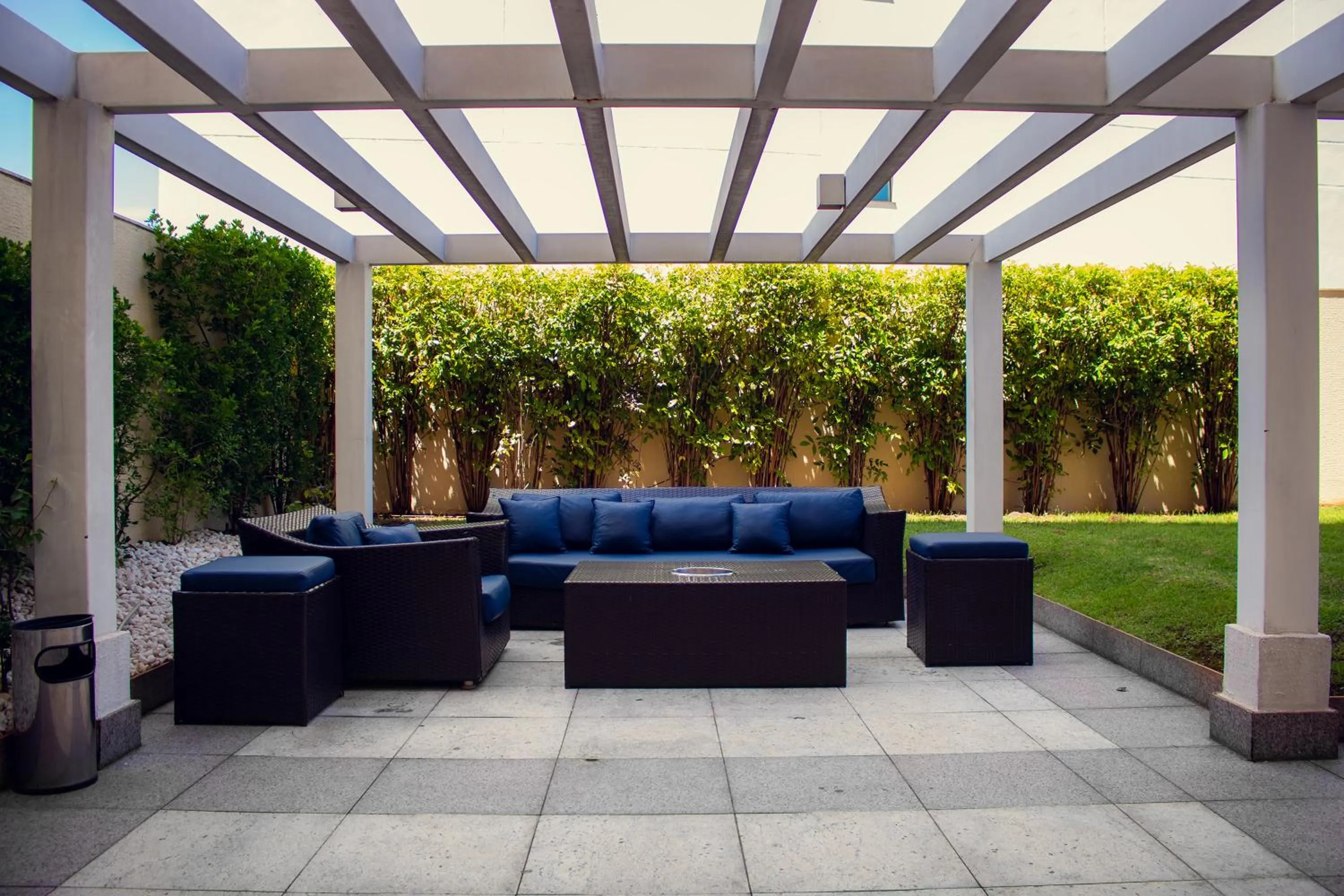 Patio in Delmond Hotel