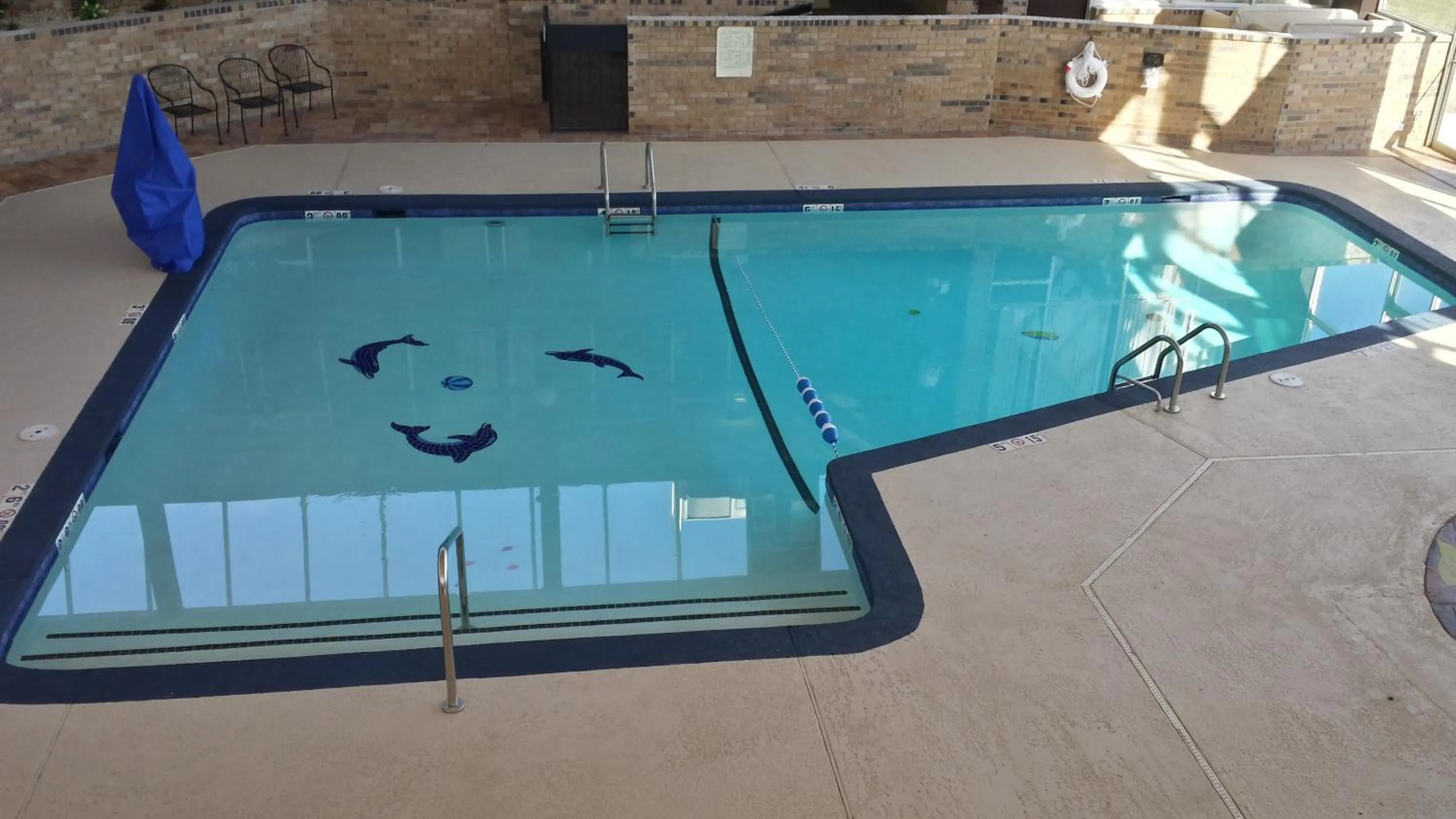 Swimming pool in Days Inn by Wyndham Henryetta
