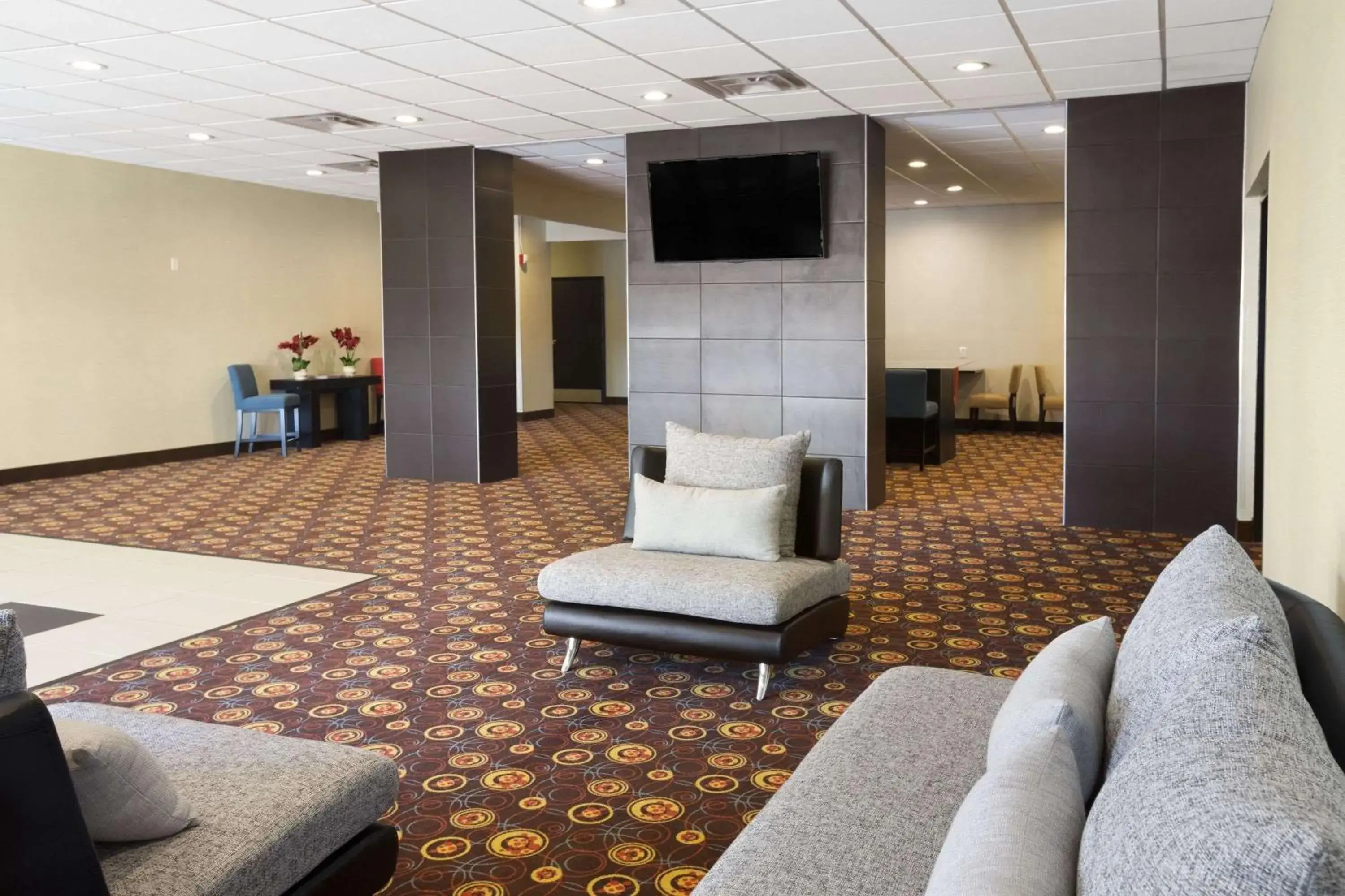 Lobby or reception in Days Inn by Wyndham Henryetta Lobby or reception in Days Inn by Wyndham Henryetta