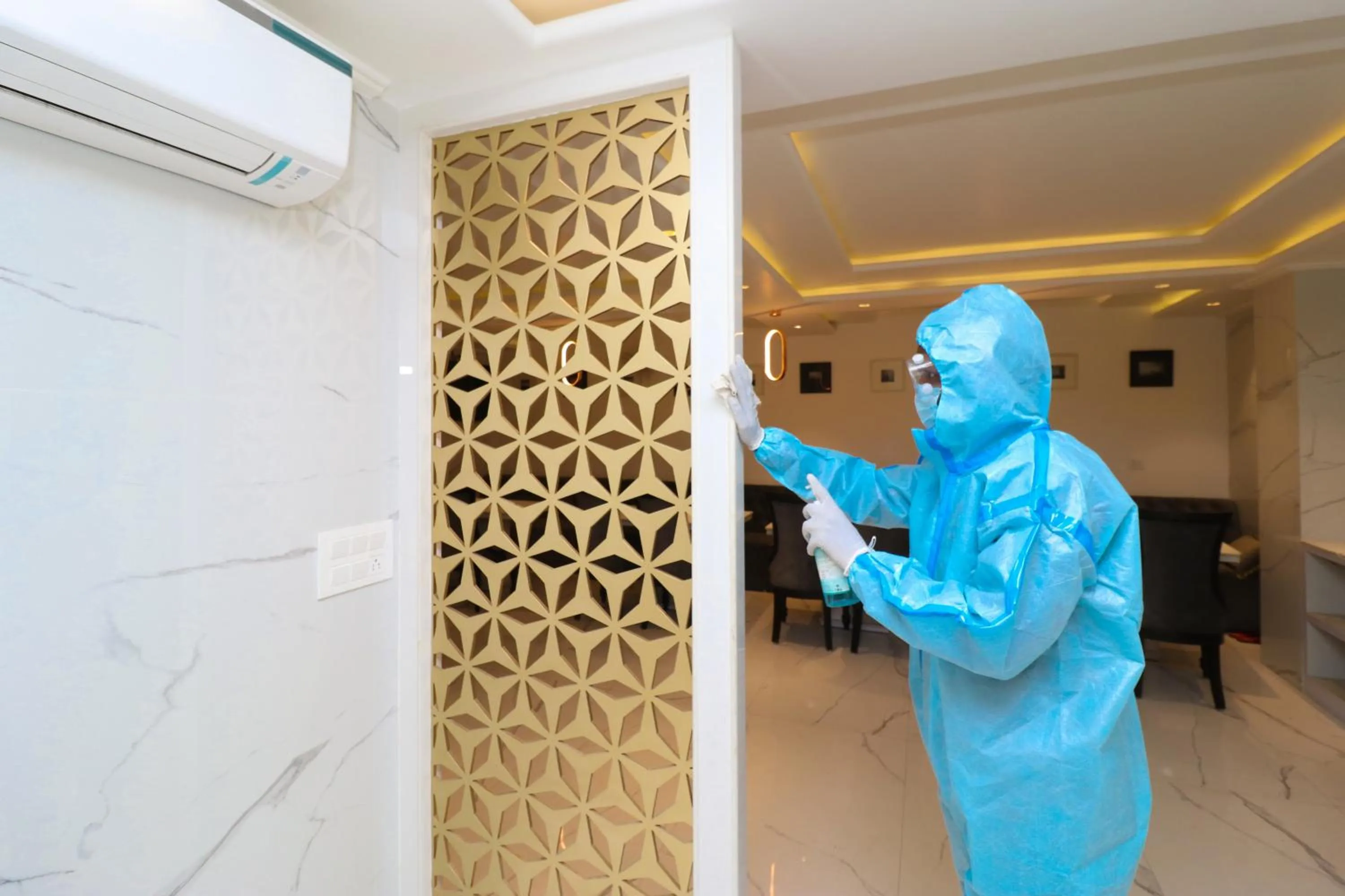 Staff in OPO The View, Delhi Airport