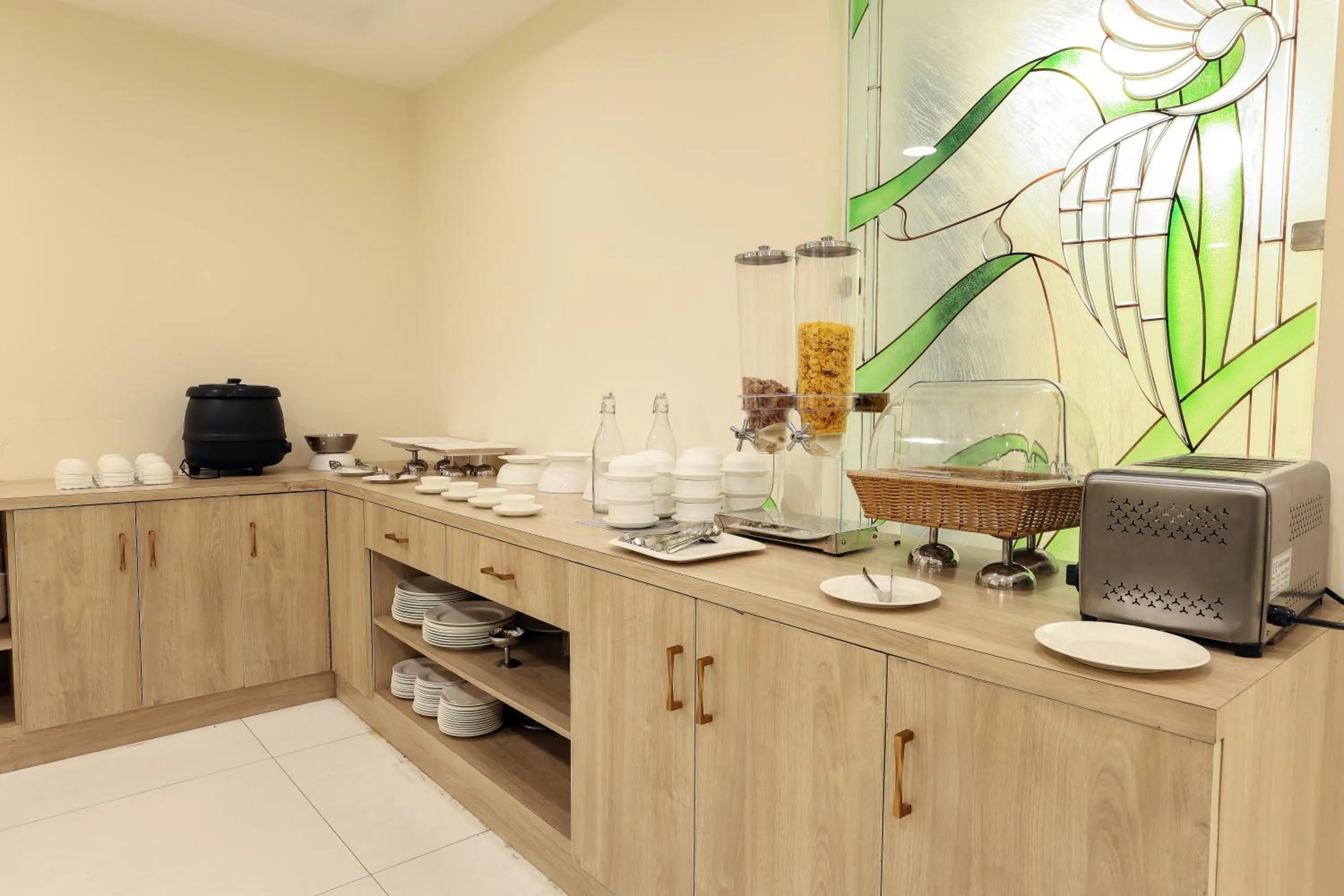 Breakfast in OPO The View, Delhi Airport