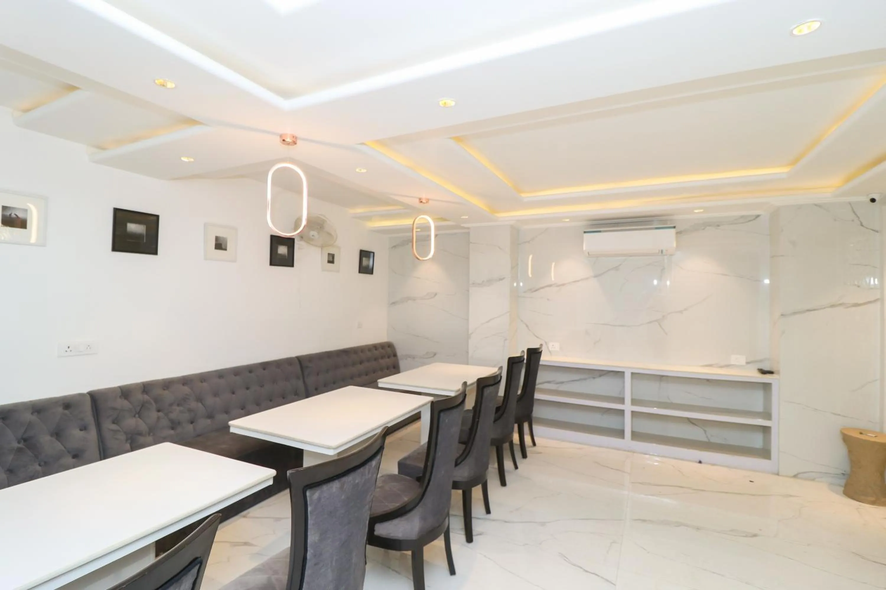 Restaurant/places to eat in OPO The View, Delhi Airport