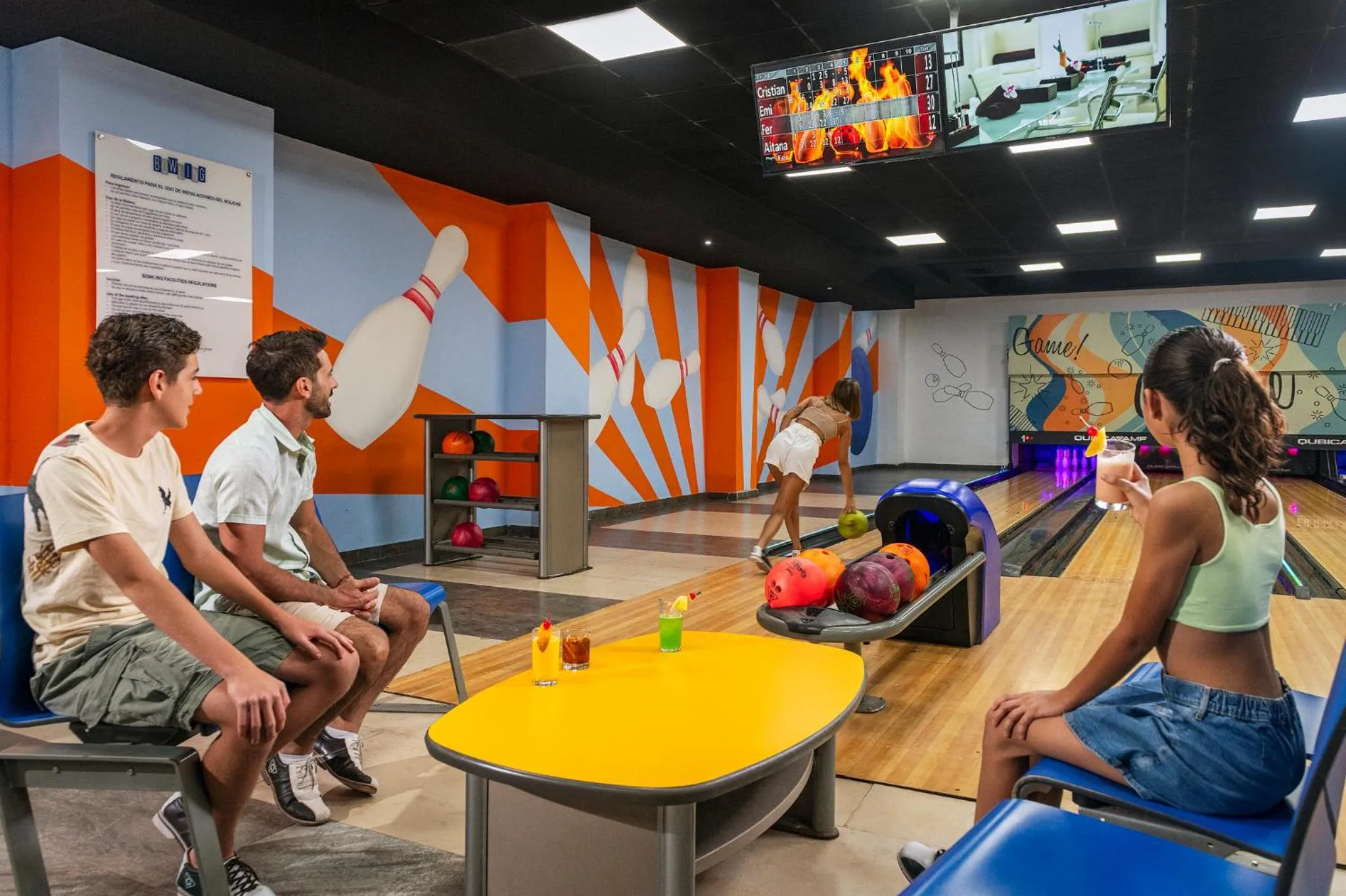 Bowling in Ocean Coral & Turquesa All Inclusive