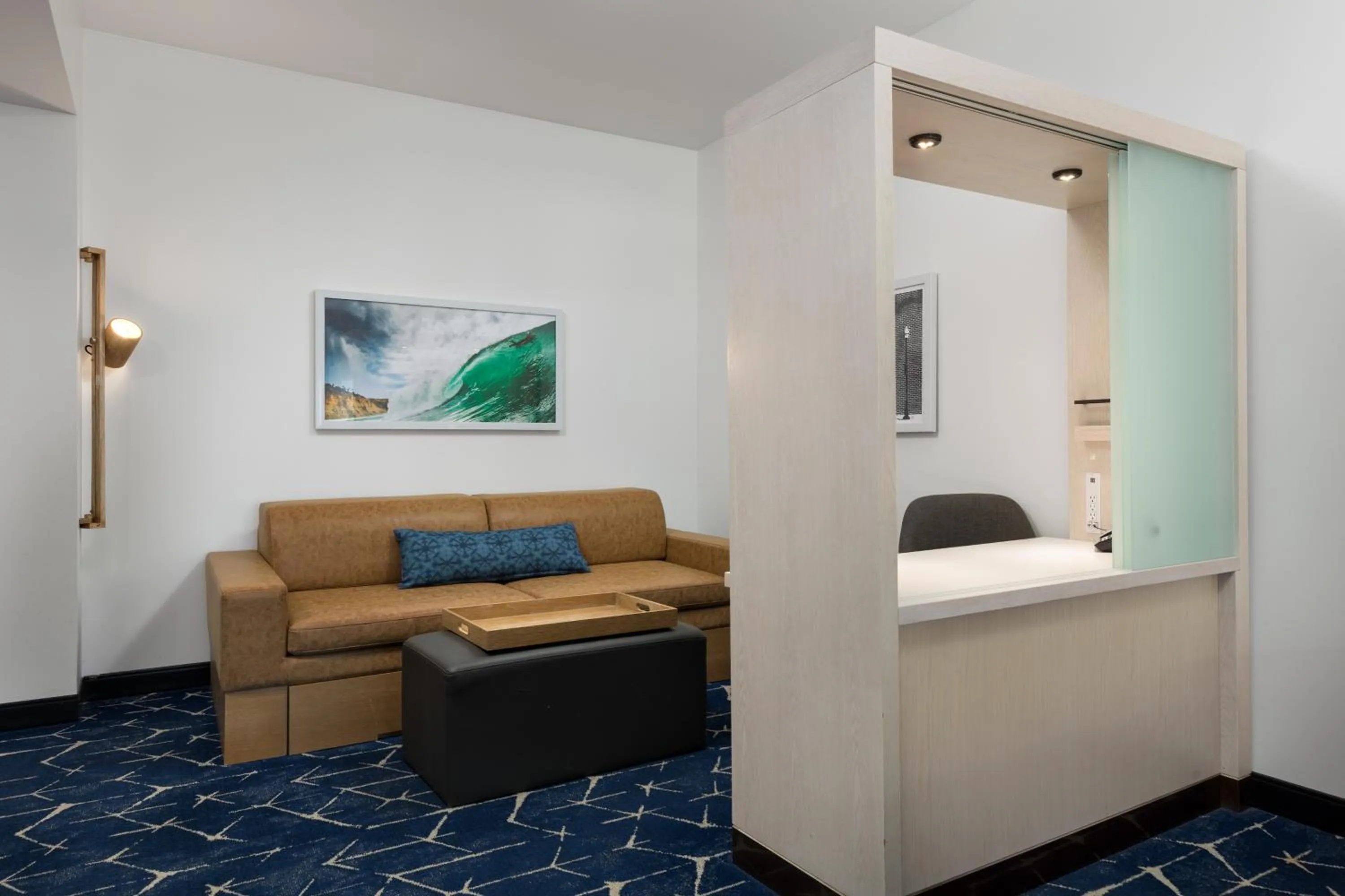 Bed in SpringHill Suites by Marriott Oceanside Beach