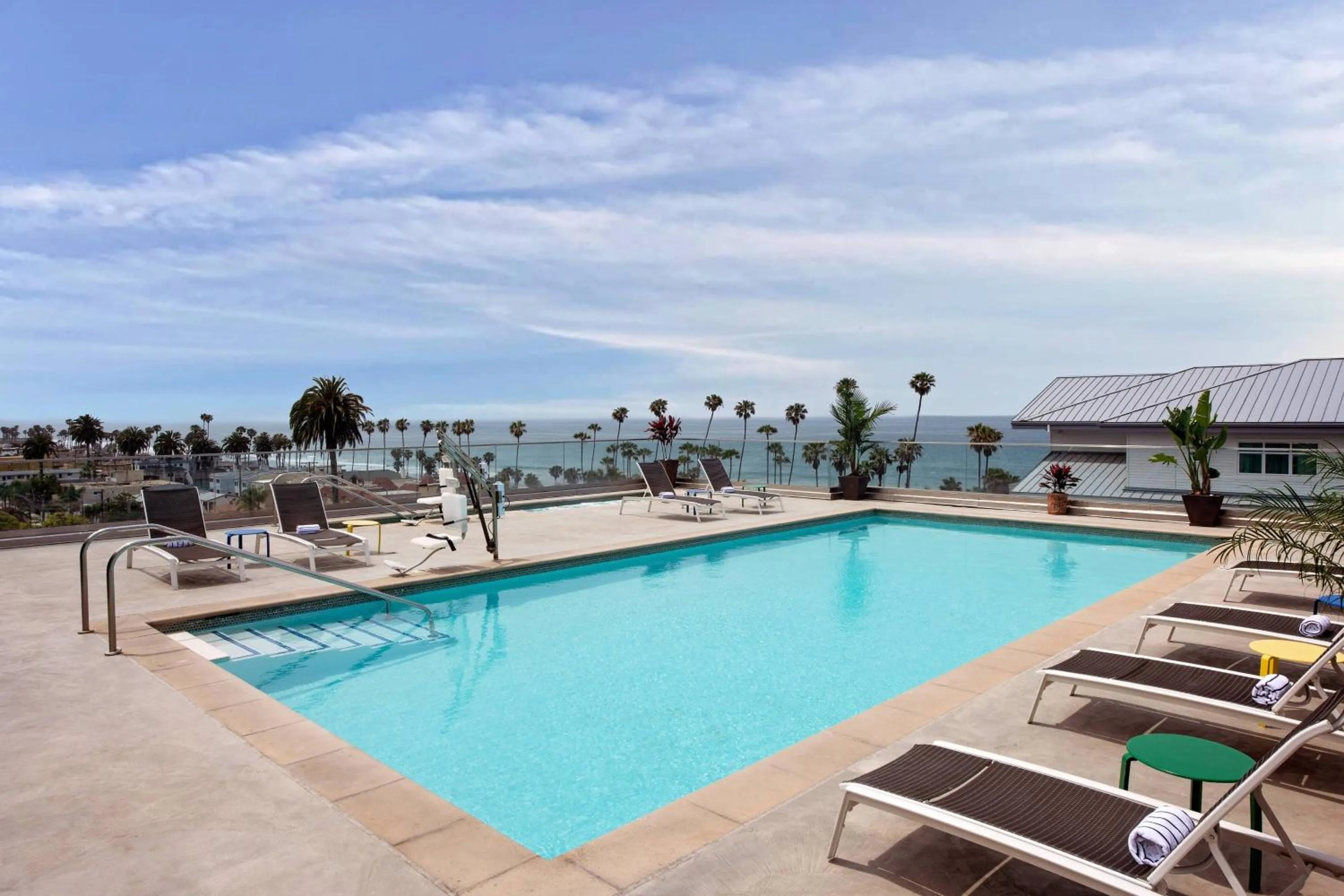 Swimming pool in SpringHill Suites by Marriott Oceanside Beach