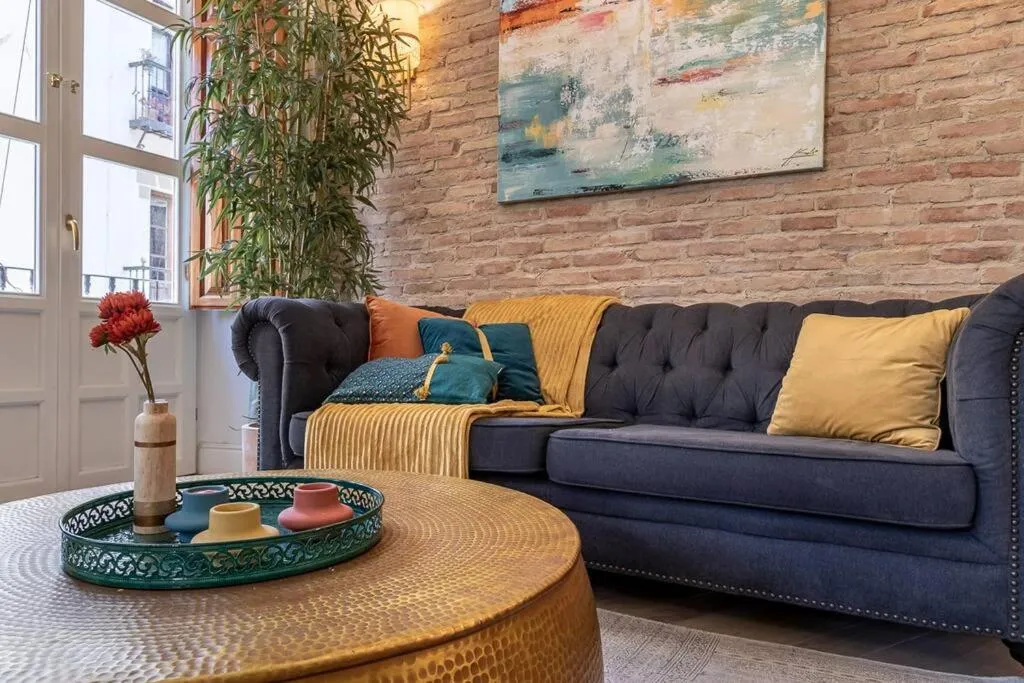 CH Elvira Luxury Apartment