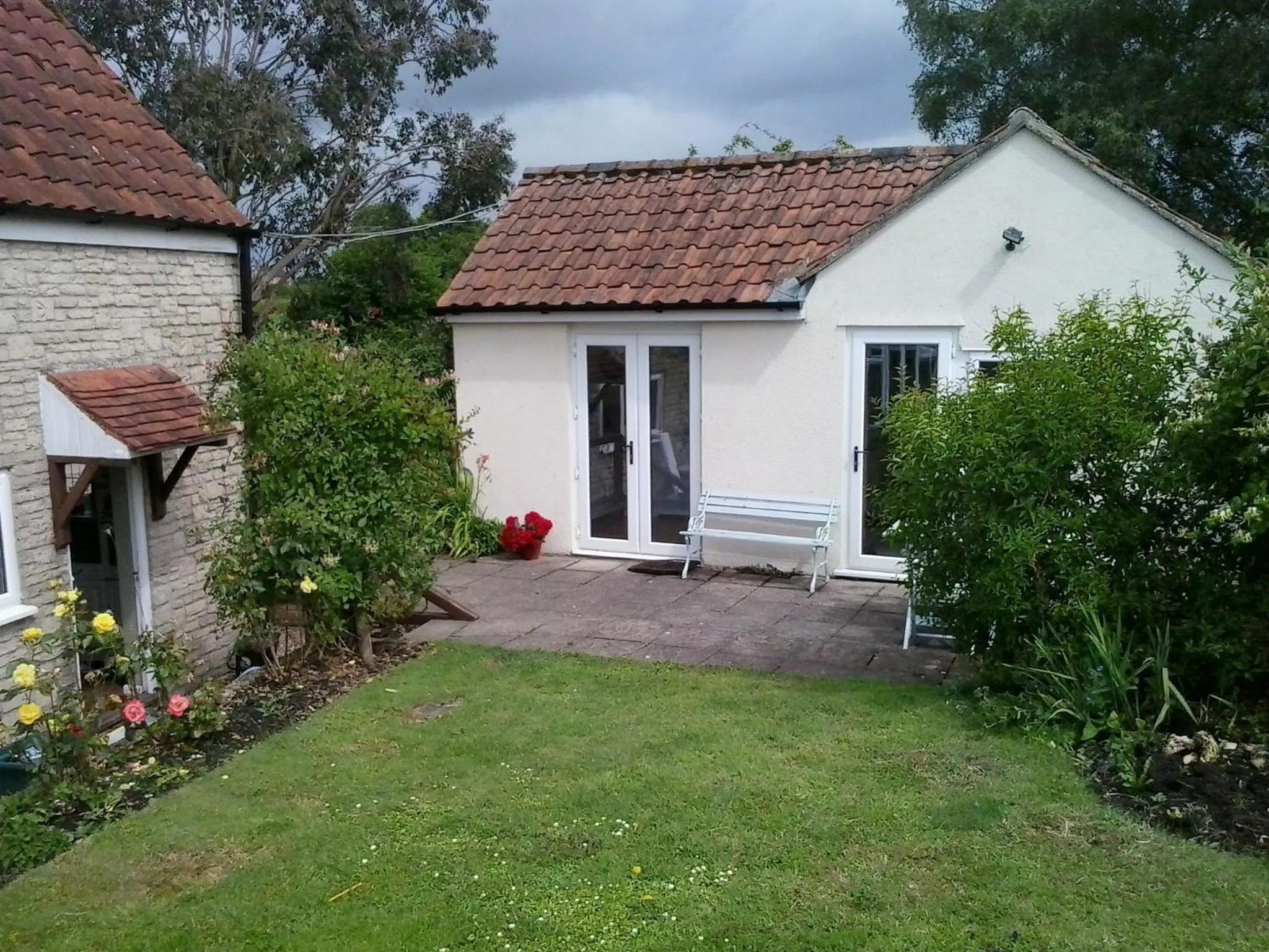 Facade/entrance in Yew Tree View