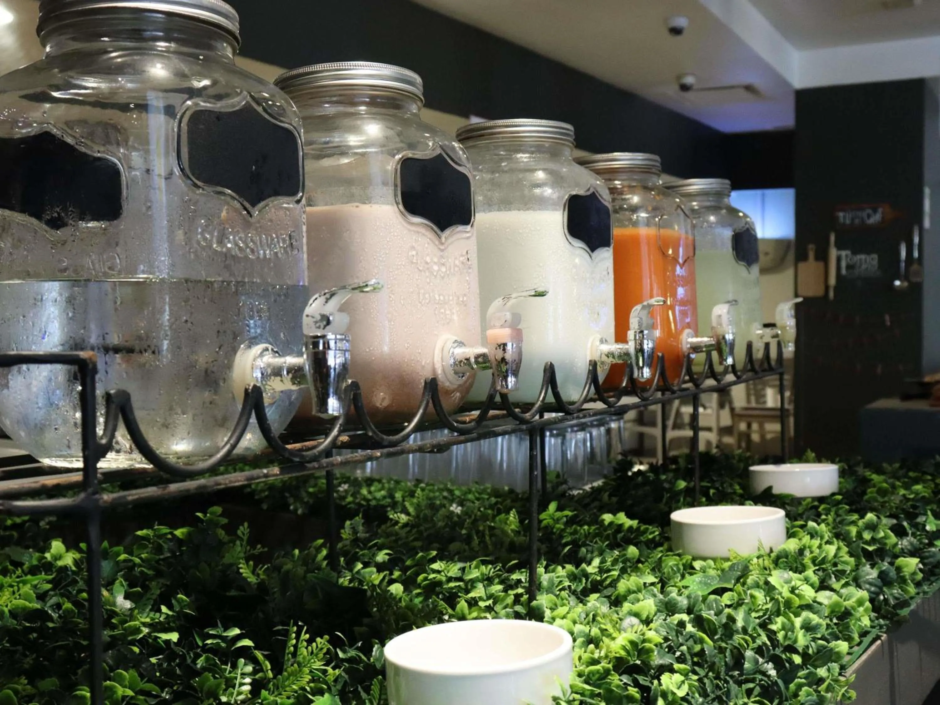 Restaurant/places to eat in Novotel Monterrey Valle