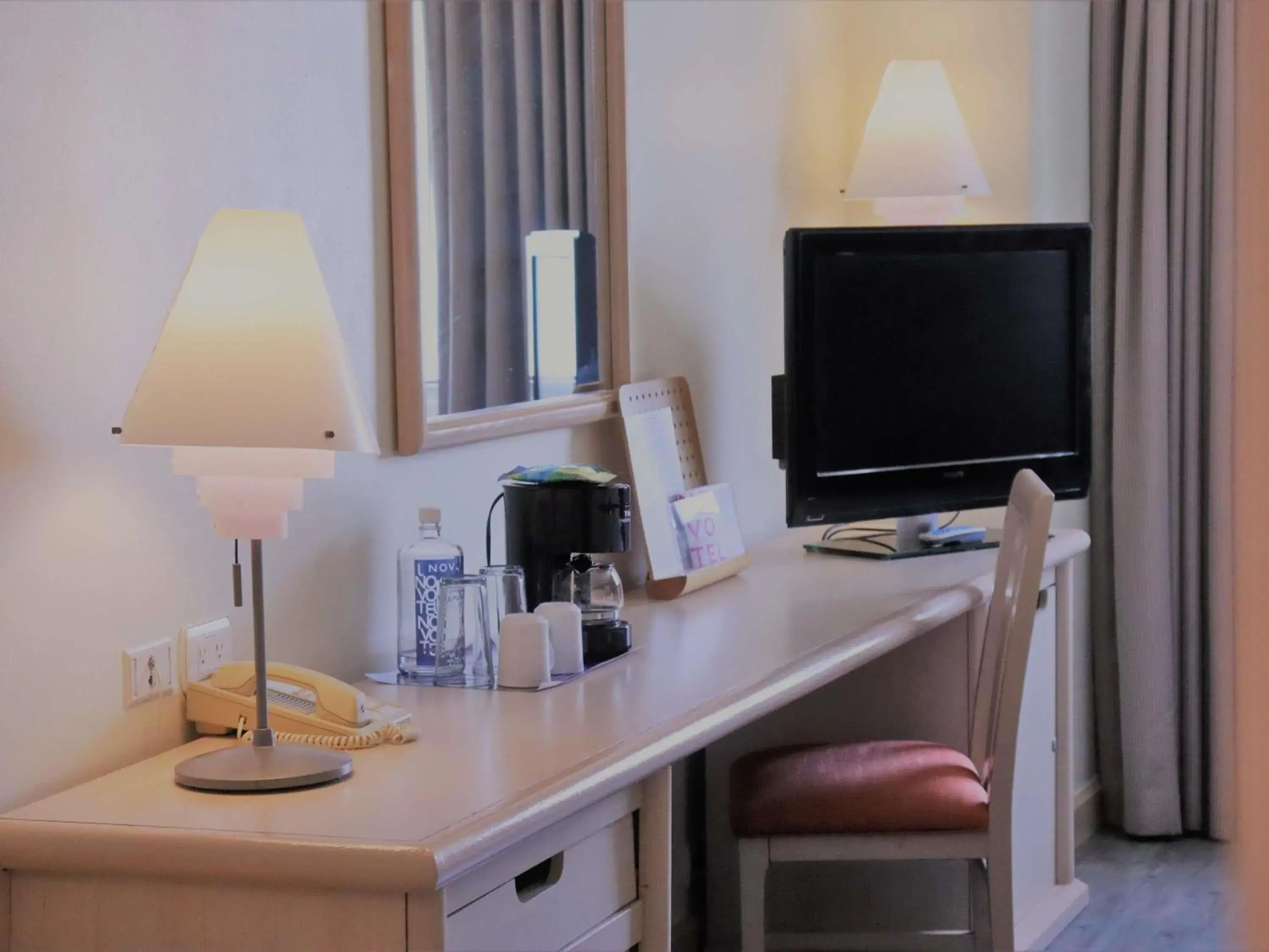 Bedroom in Novotel Monterrey Valle Bedroom in Novotel Monterrey Valle