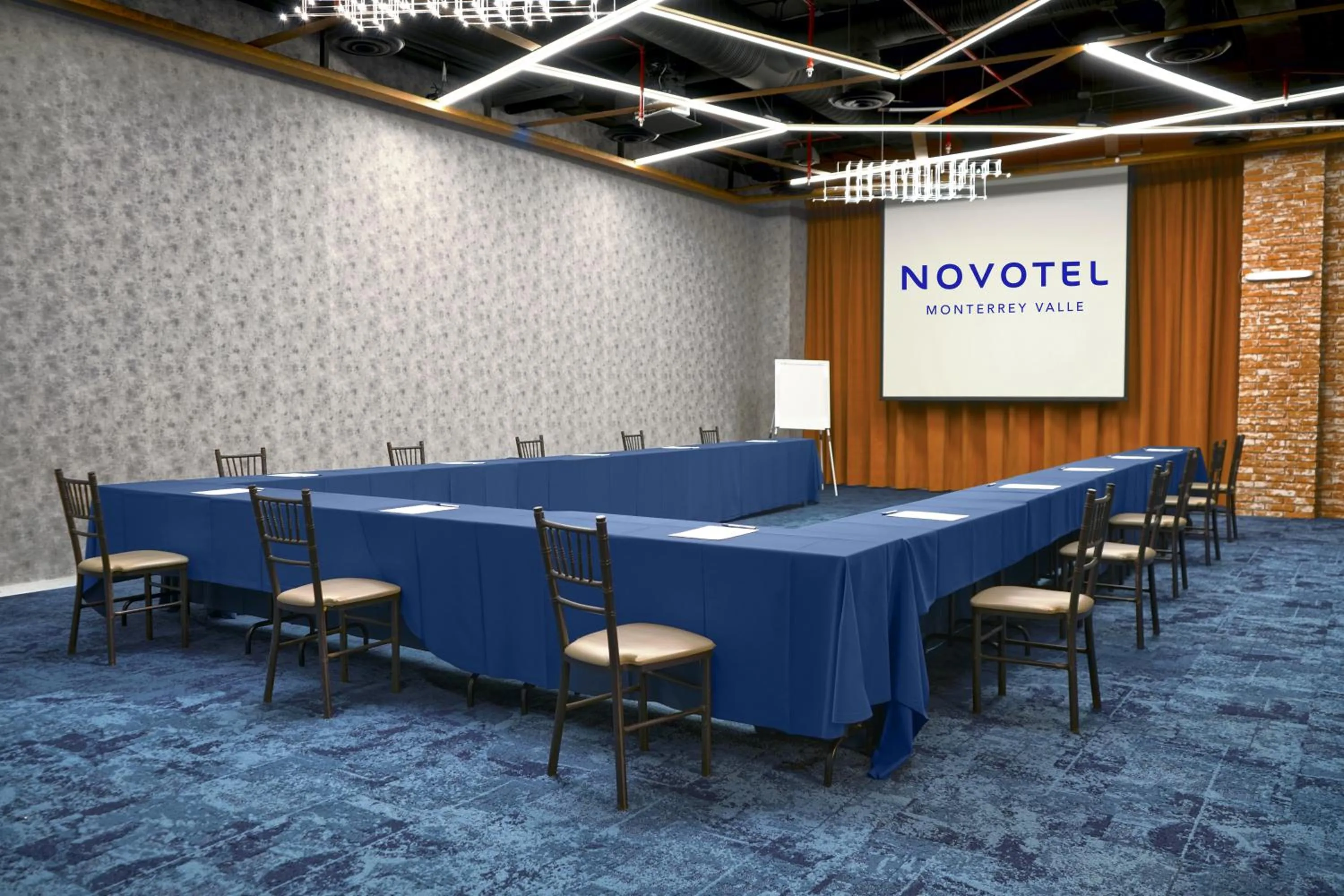 Meeting/conference room in Novotel Monterrey Valle