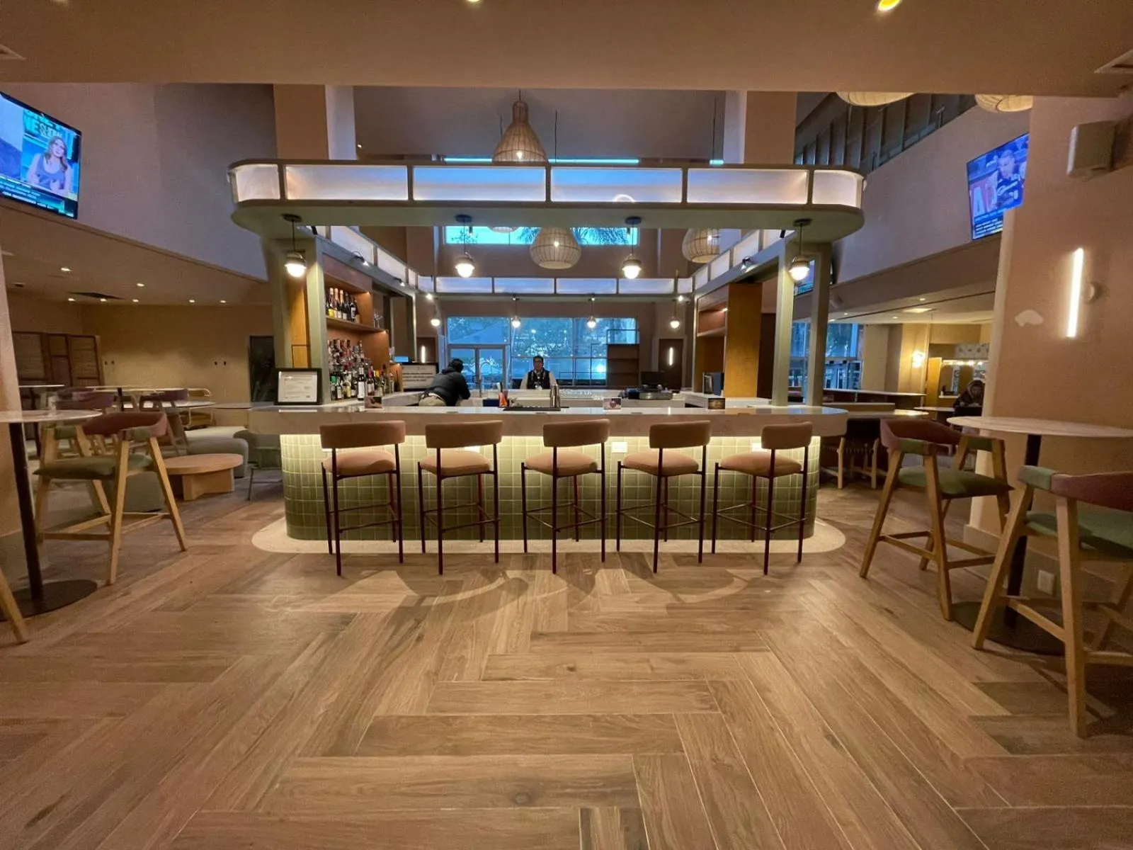 Lounge or bar in Novotel Monterrey Valle