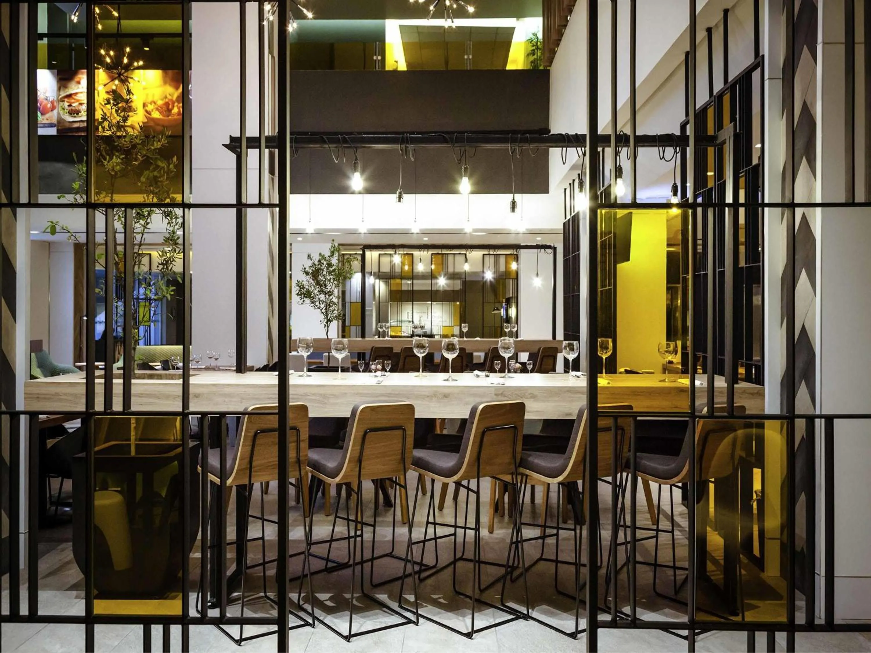 Lounge or bar in Novotel Monterrey Valle