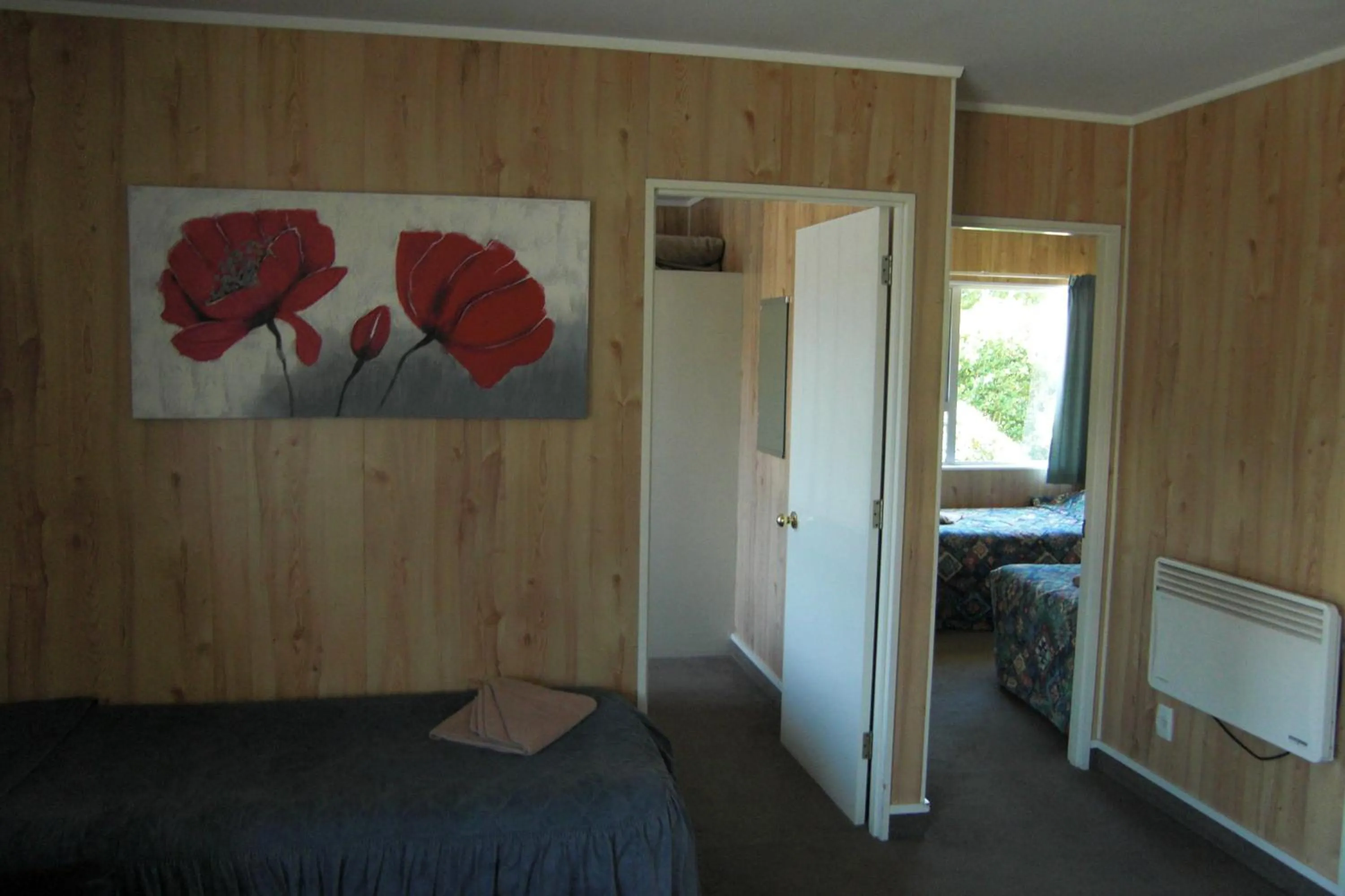 Bed in Richmond Motel and Holiday Park