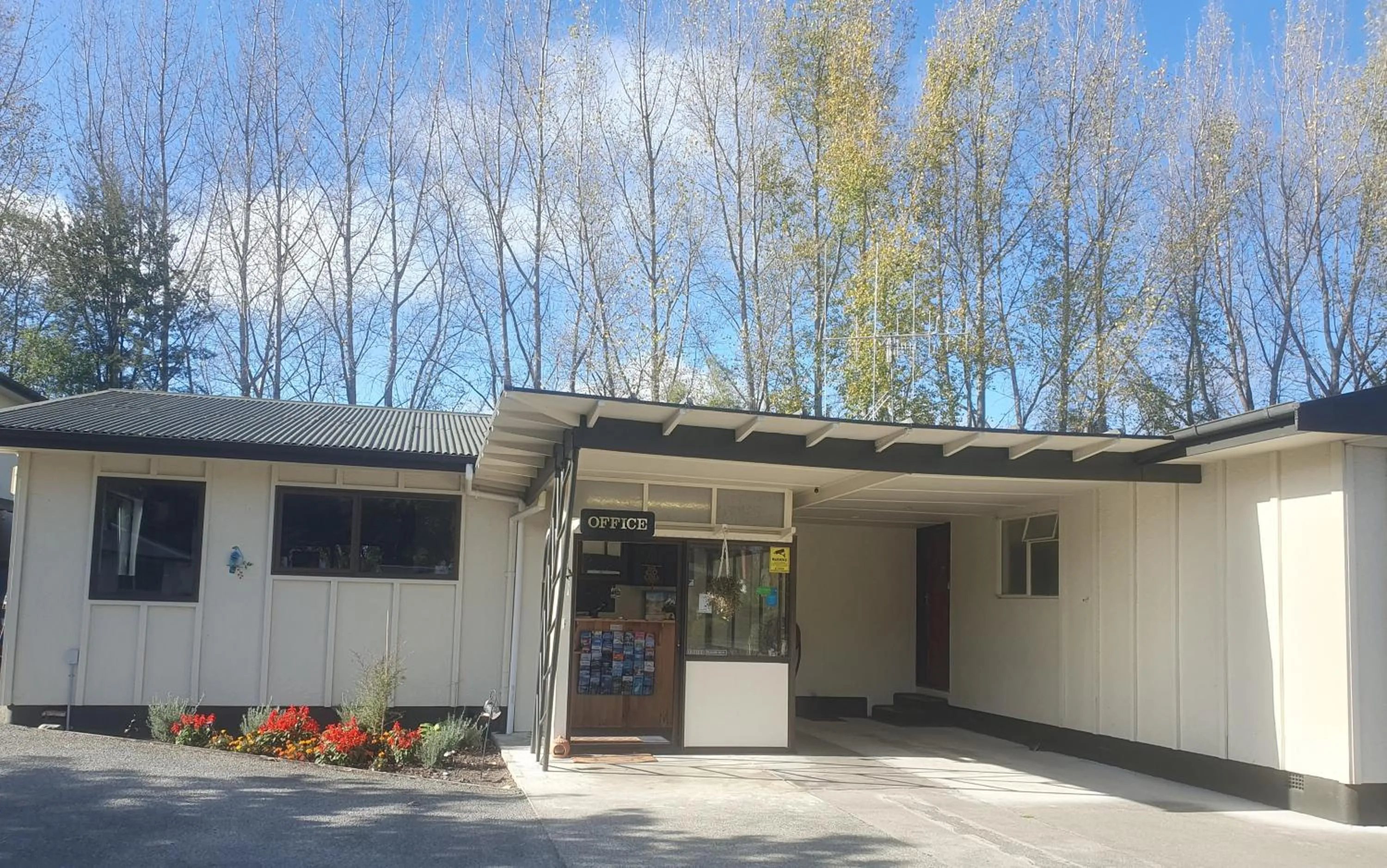 Property building in Geraldine Motels