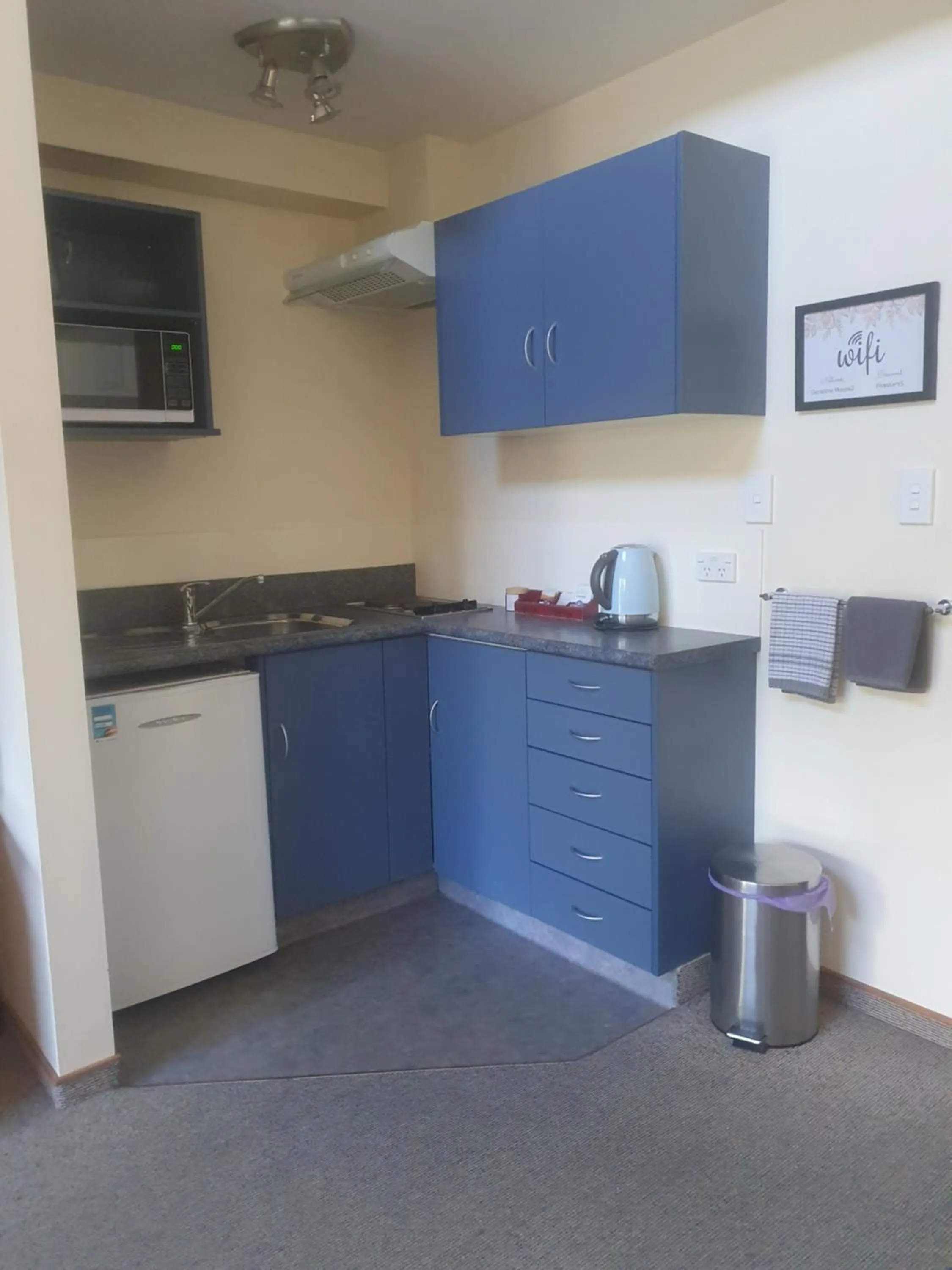 Kitchen or kitchenette in Geraldine Motels