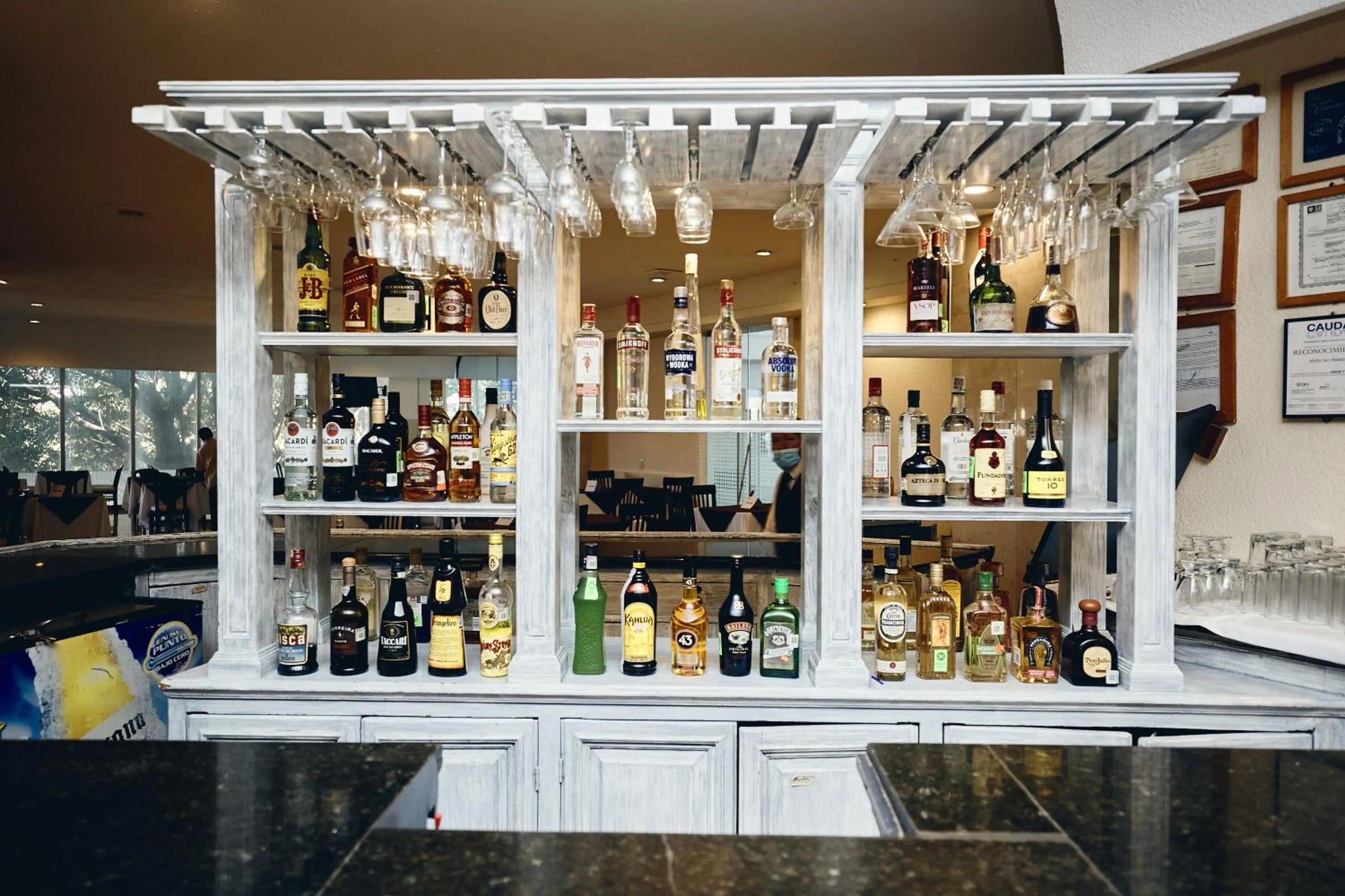 Restaurant/places to eat in Hotel del Prado