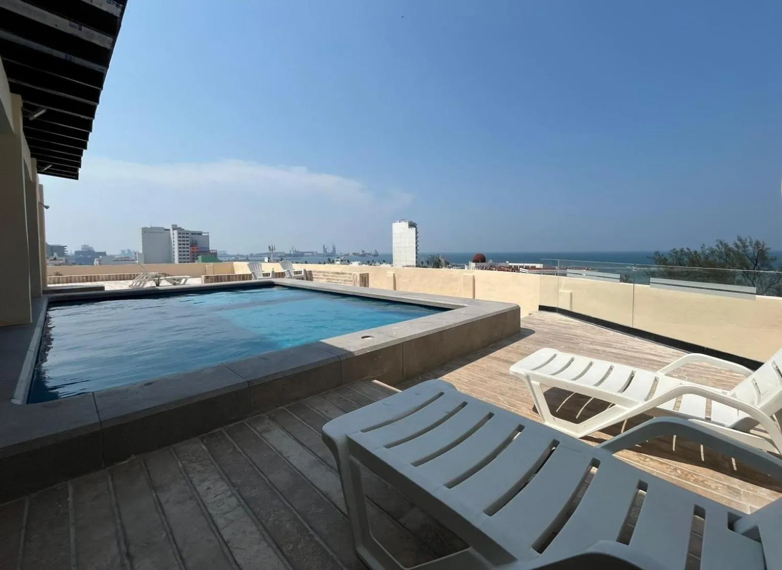 Natural landscape in Howard Johnson by Wyndham Veracruz