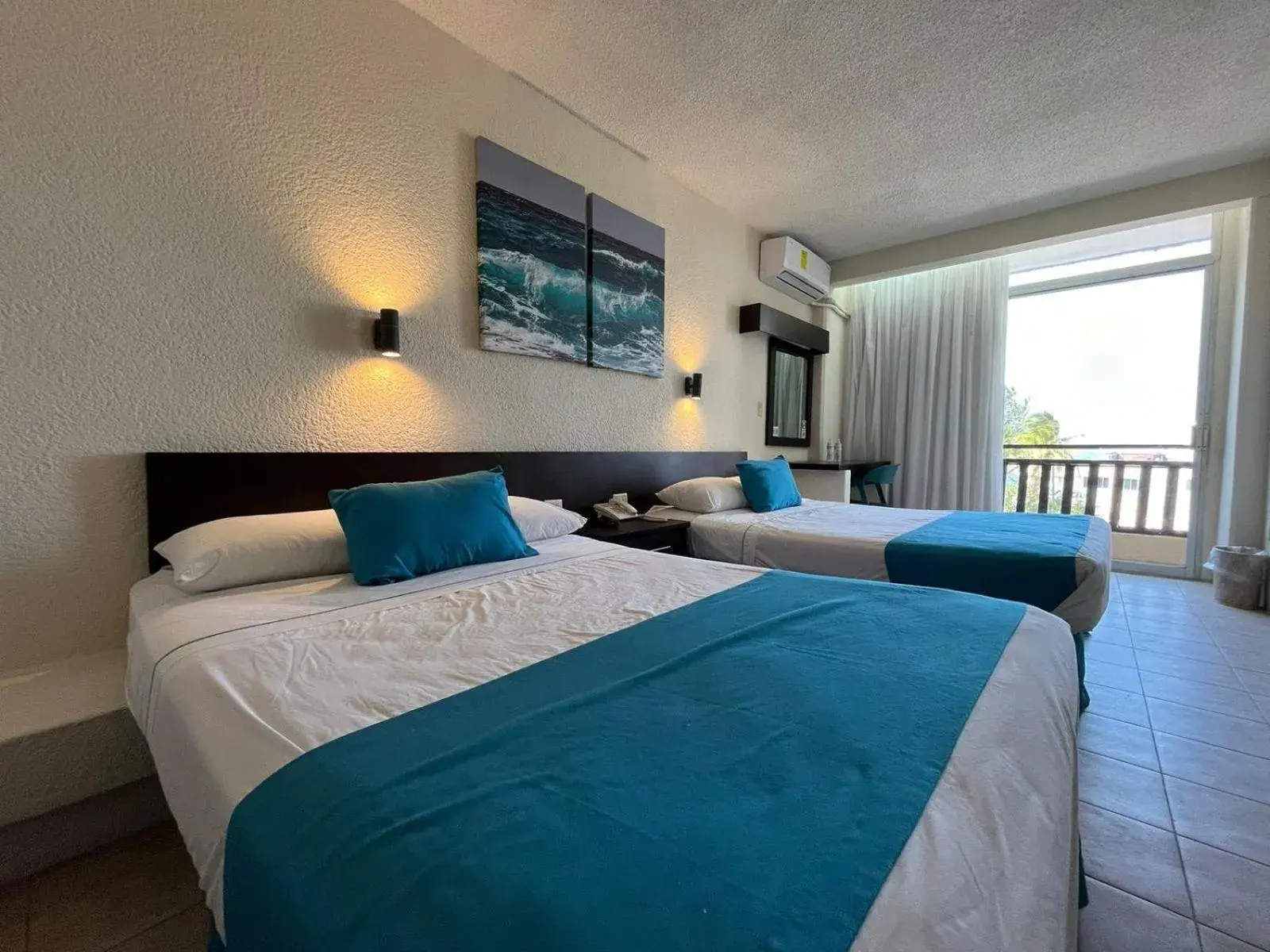 Photo of the whole room, Bed in Howard Johnson by Wyndham Veracruz Photo of the whole room, Bed in Howard Johnson by Wyndham Veracruz