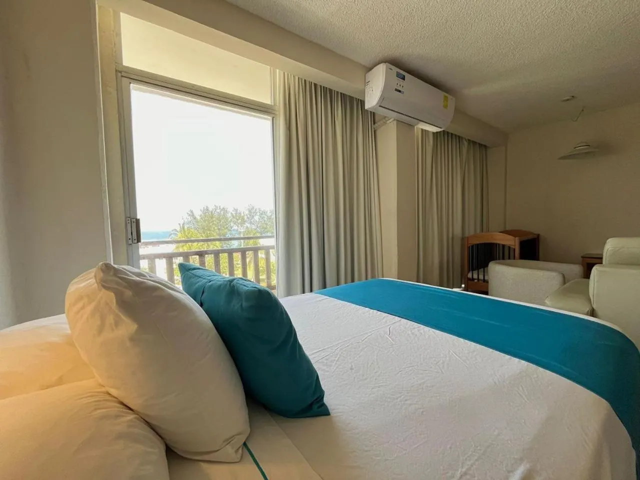 Bedroom, Bed in Howard Johnson by Wyndham Veracruz