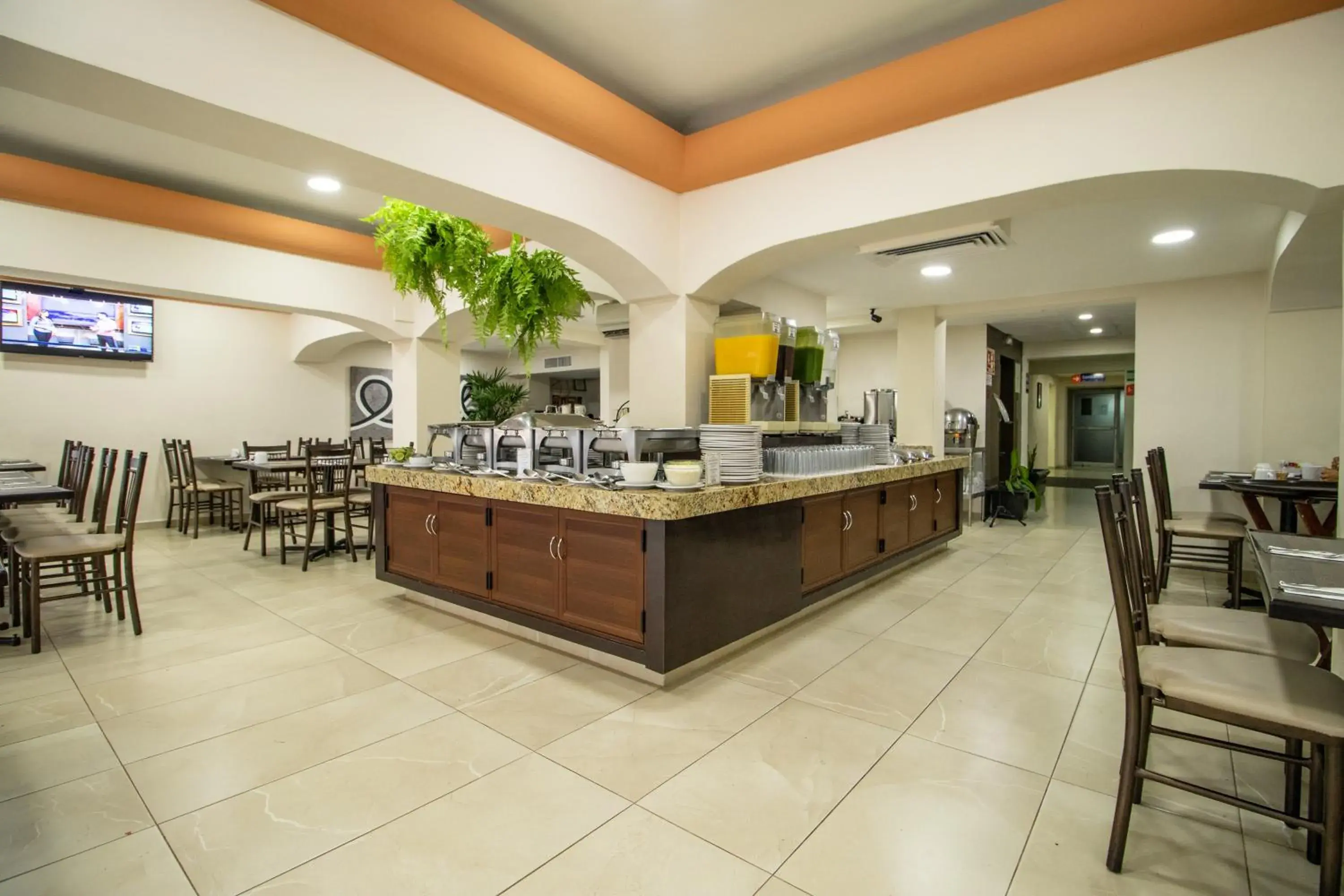 Restaurant/places to eat in Howard Johnson by Wyndham Veracruz Restaurant/places to eat in Howard Johnson by Wyndham Veracruz