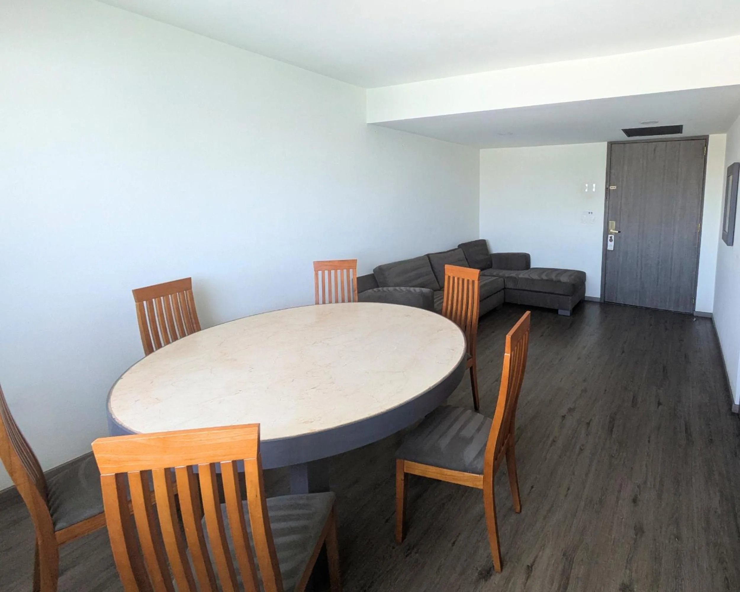 Living room in We Hotel Aeropuerto