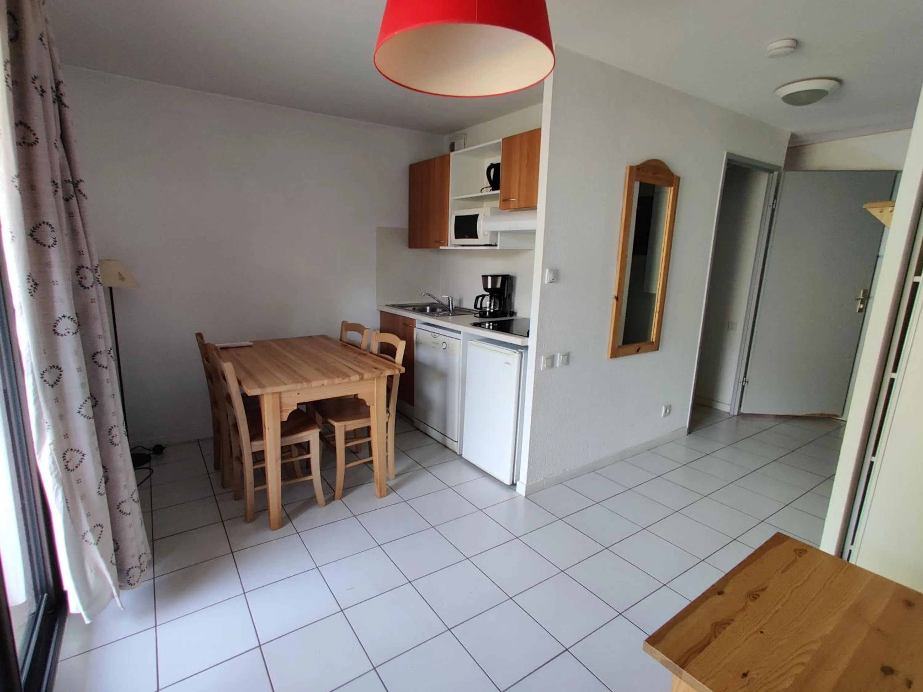 Dining area in Résidence Les Trois Vallées - ARREAU