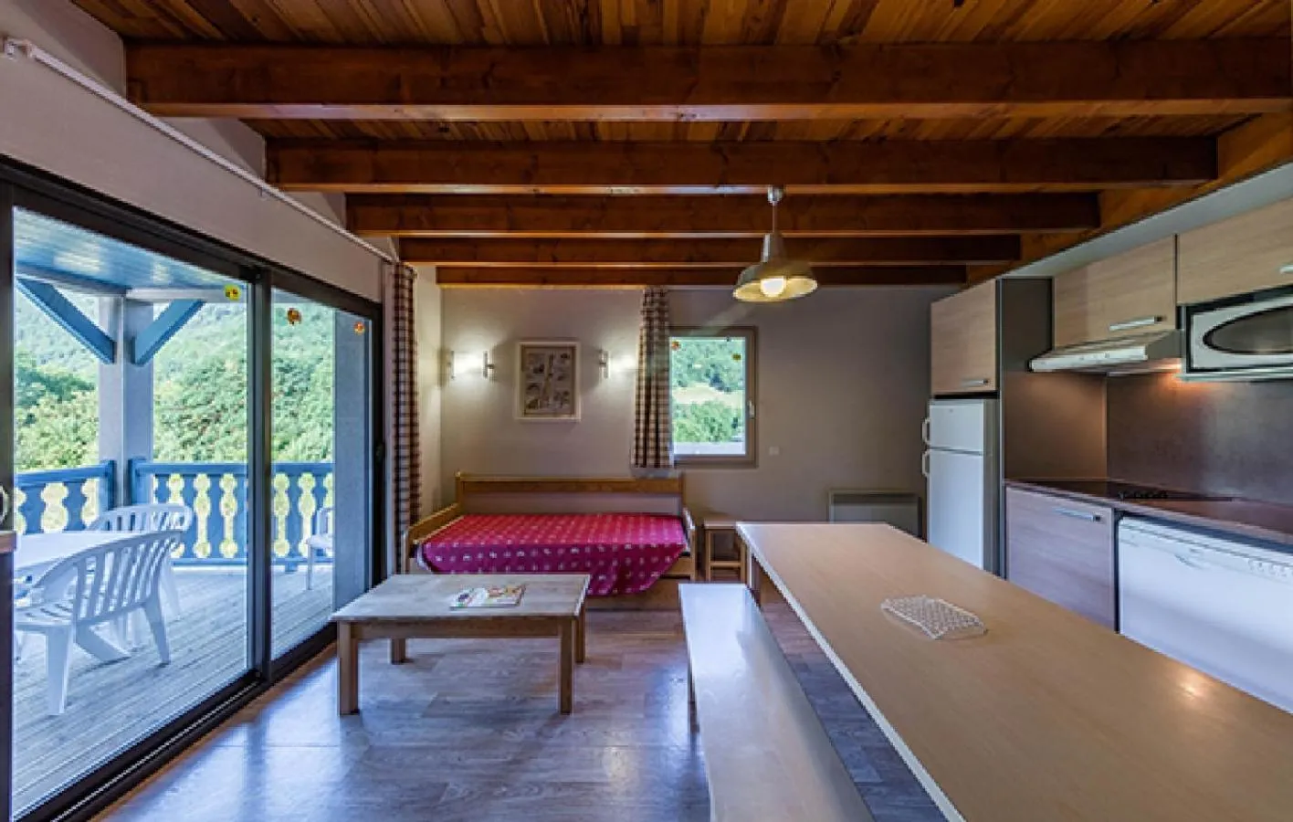 Living room in Résidence Les Trois Vallées - ARREAU