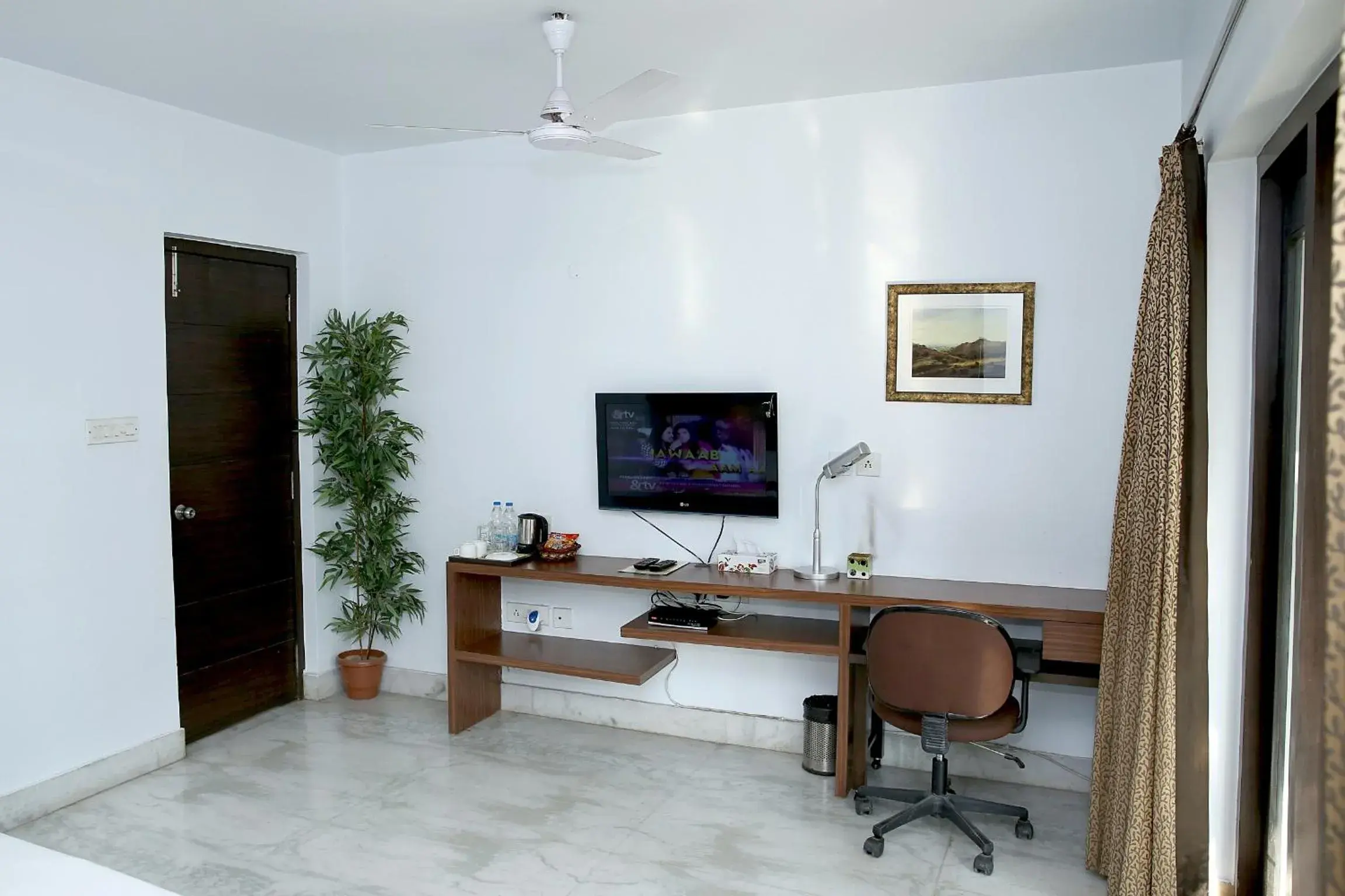 King Room in Tatvam Residency King Room in Tatvam Residency