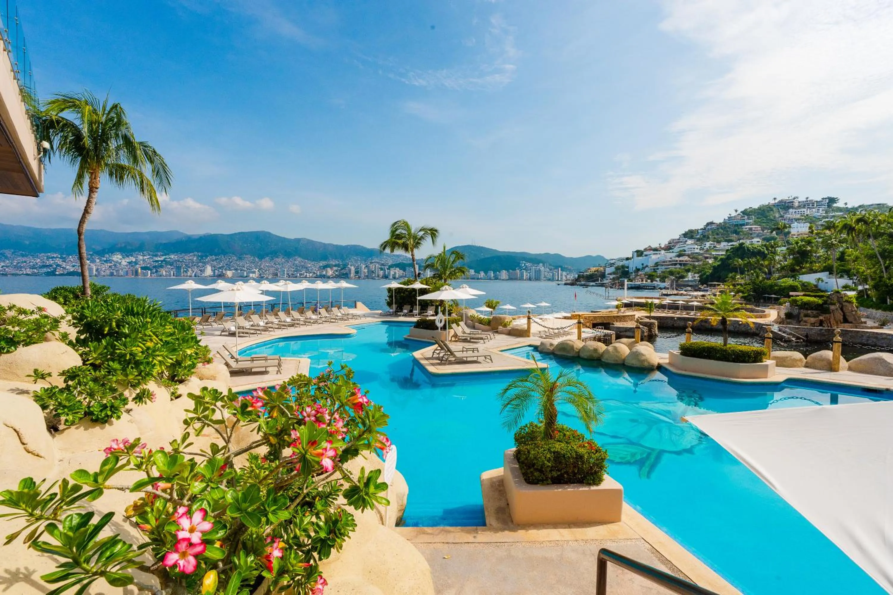 Swimming pool in Las Brisas Acapulco
