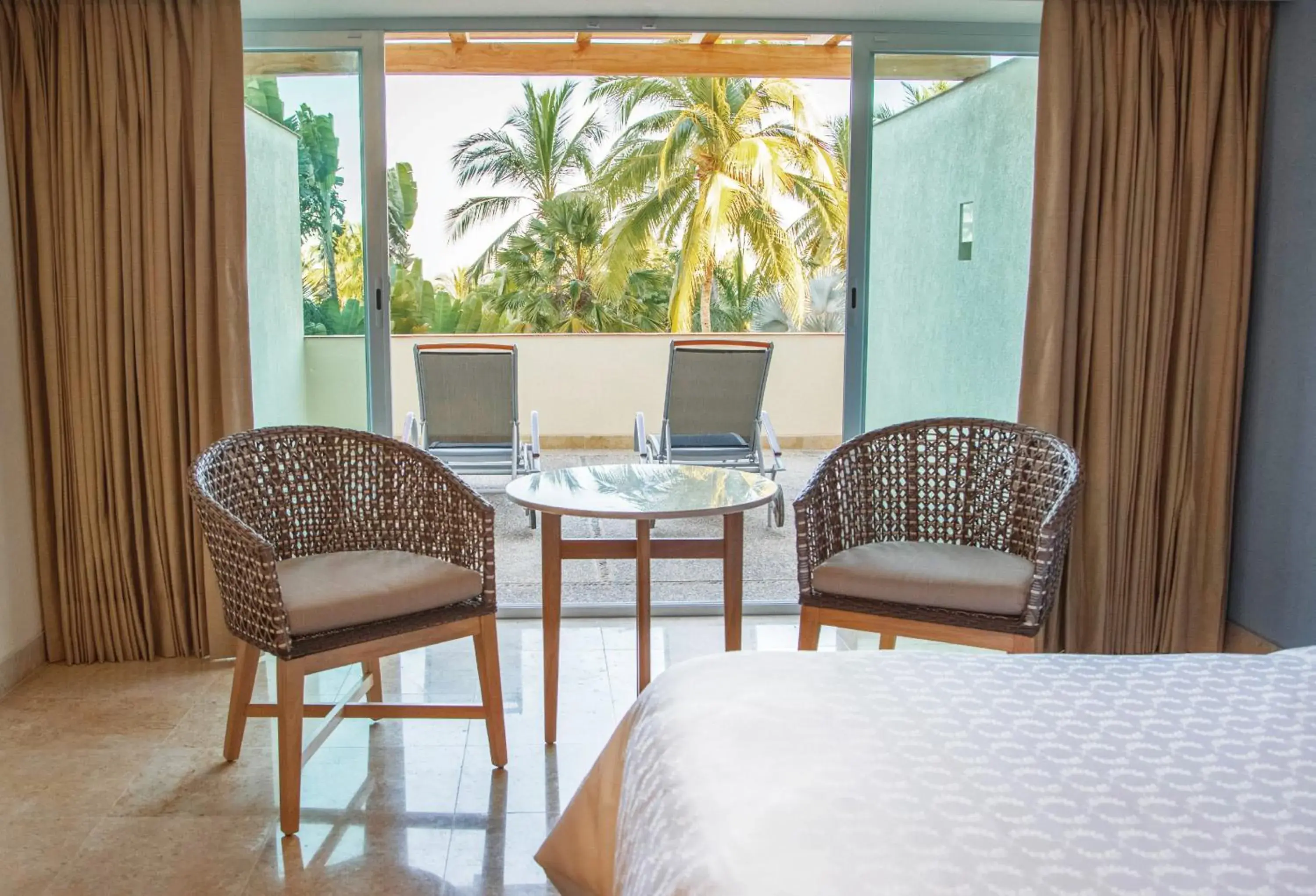 Guest room, 1 King, Sunterrace view, Garden view, Low floor in Sheraton Buganvilias Puerto Vallarta Guest room, 1 King, Sunterrace view, Garden view, Low floor in Sheraton Buganvilias Puerto Vallarta