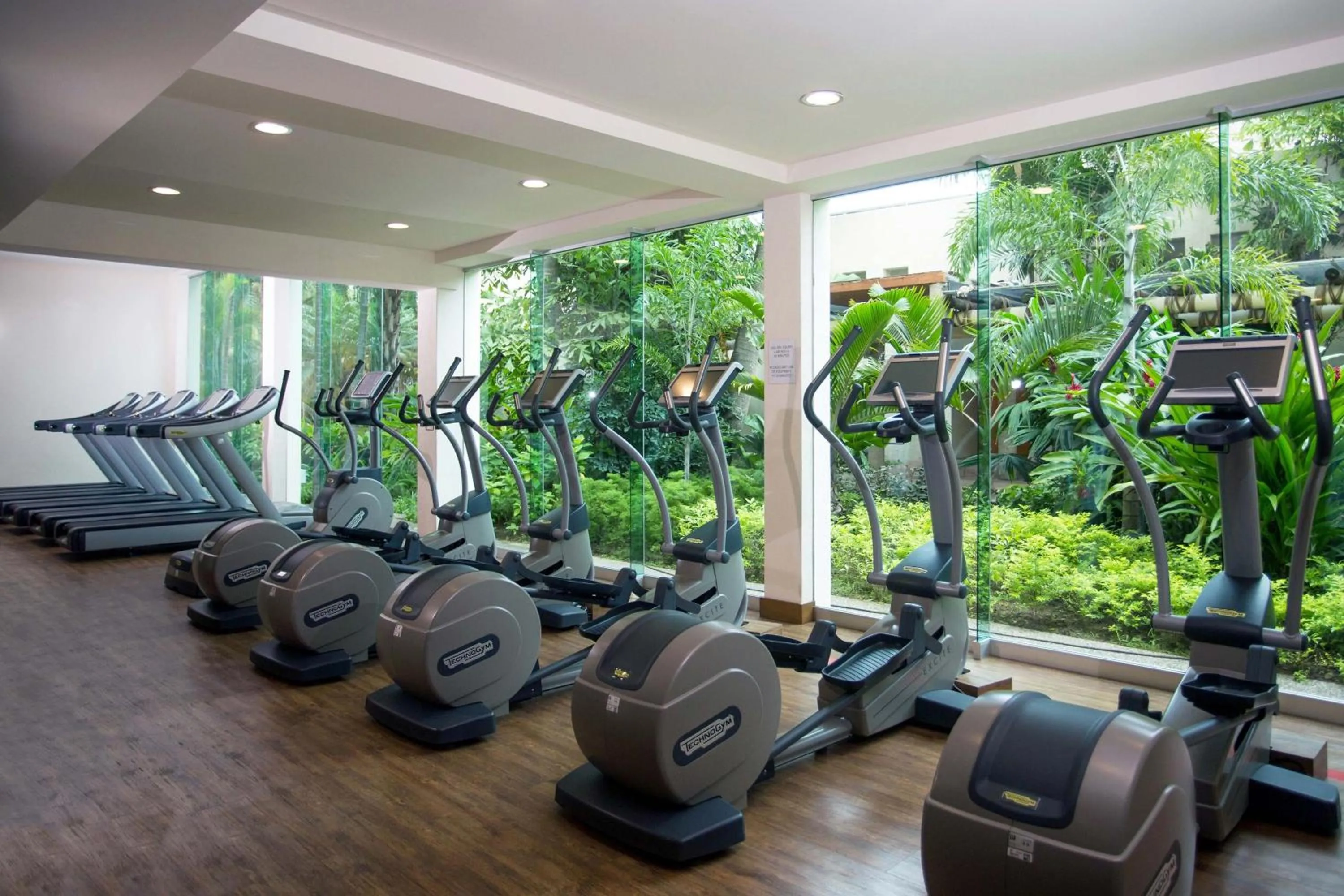 Fitness centre/facilities in Sheraton Buganvilias Resort & Convention Center