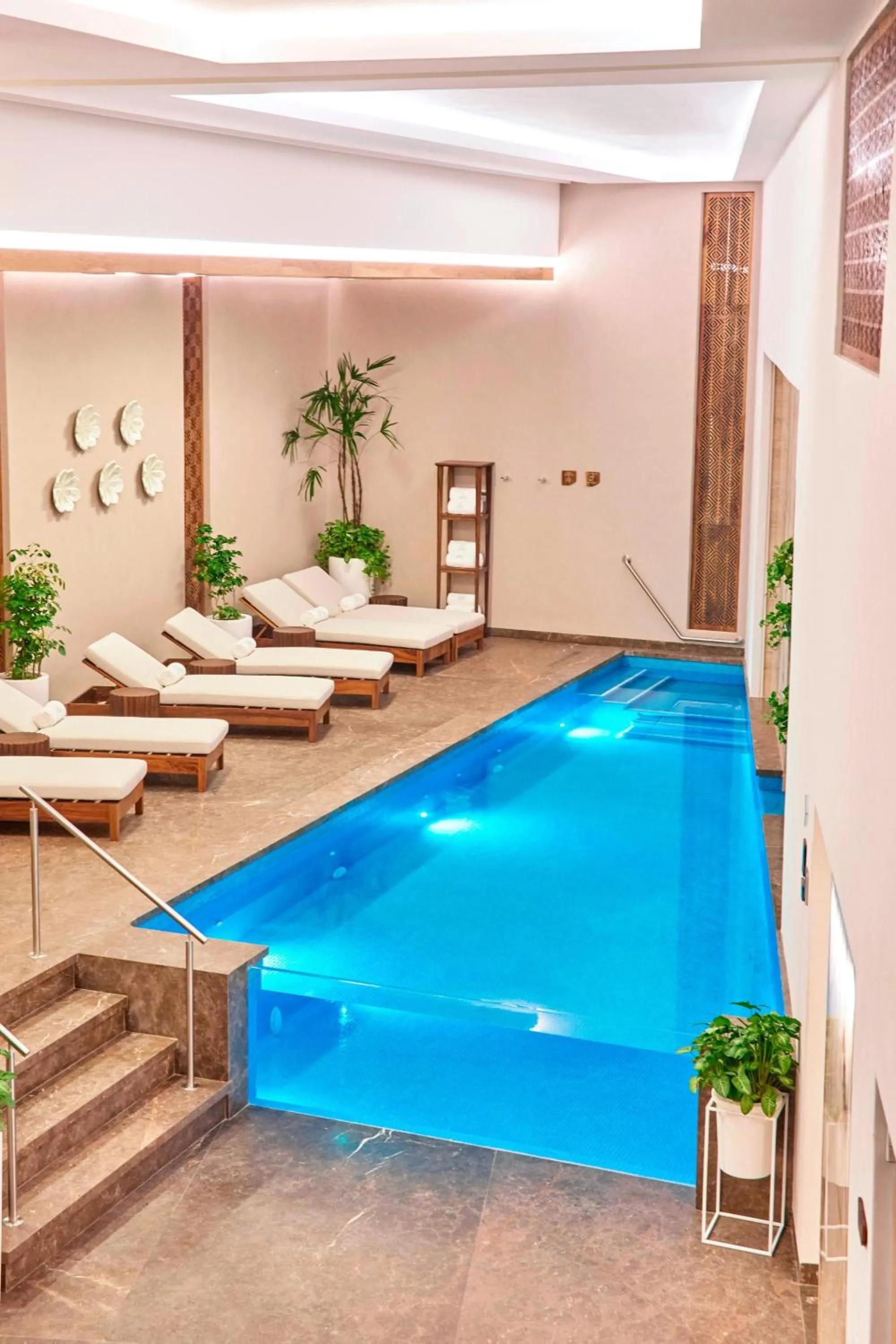 Swimming pool in Sheraton Buganvilias Resort & Convention Center